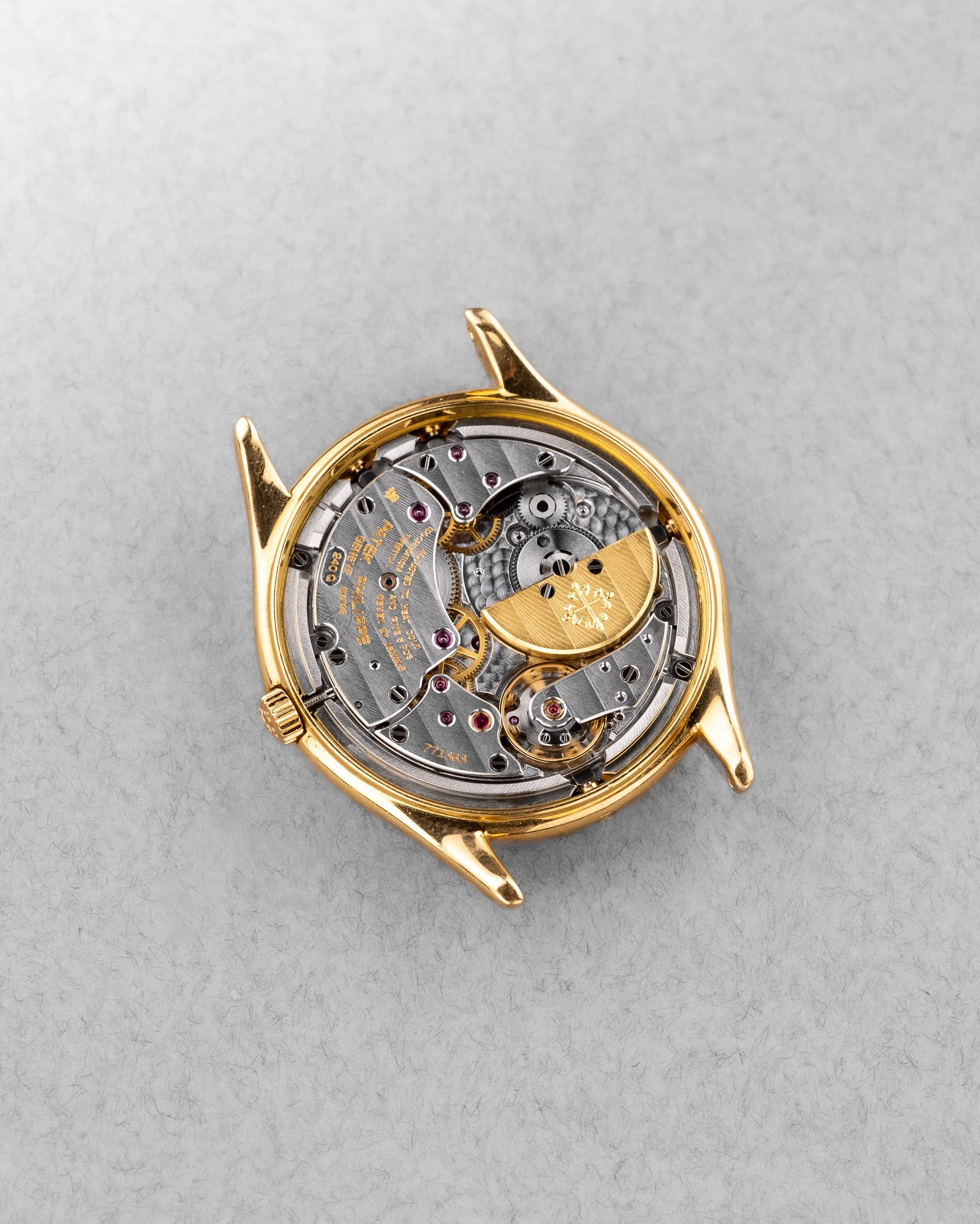 MEFM Rarissime et Exceptionnel Quantième Perpétuel Patek Philippe réf. 3940J « Doré Dial » de 1988 – Full Set - Movement