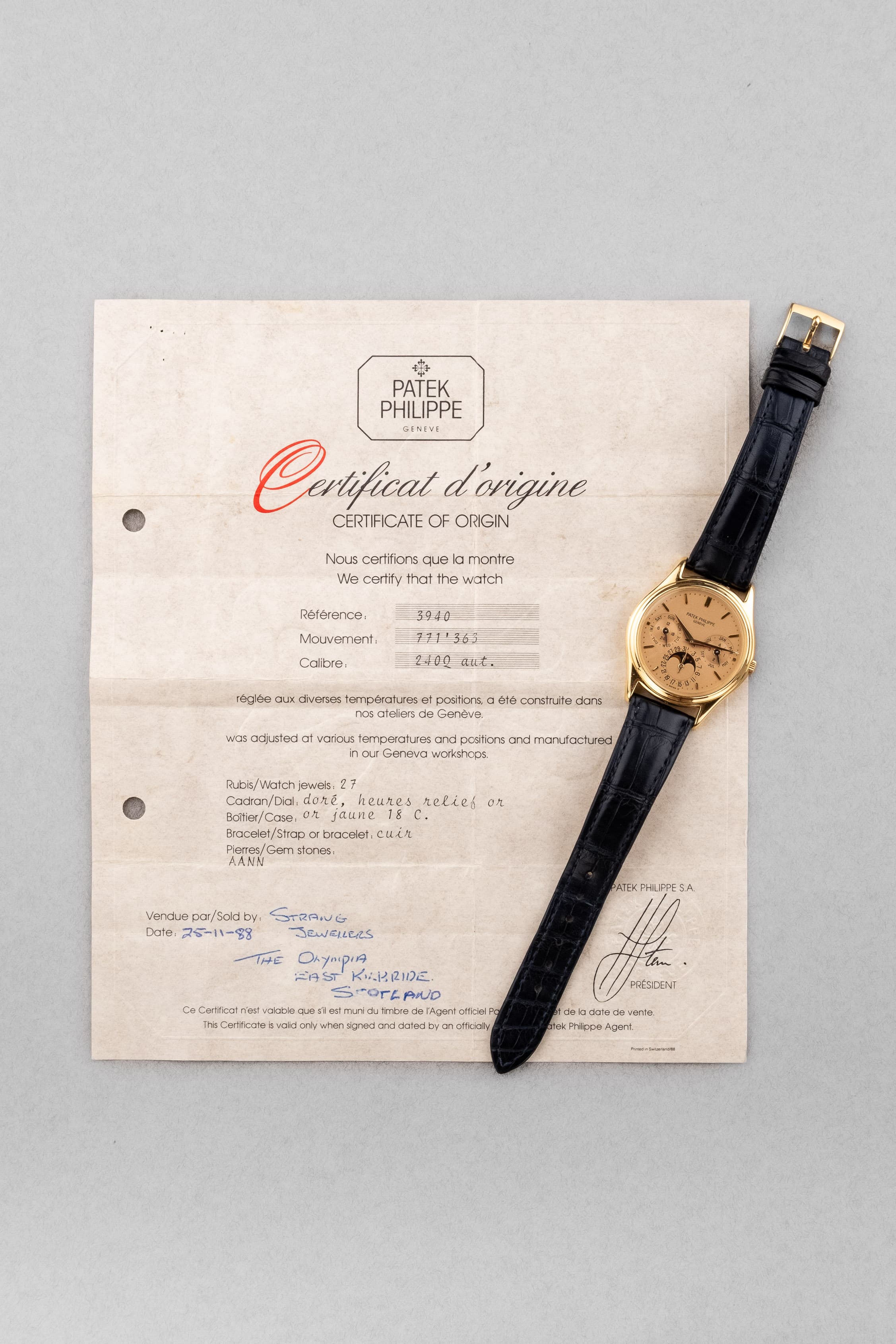 MEFM 極為罕見且非凡的 Patek Philippe 萬年曆 型號 3940J「Doré Dial」1988 年腕錶——Full Set - 文件