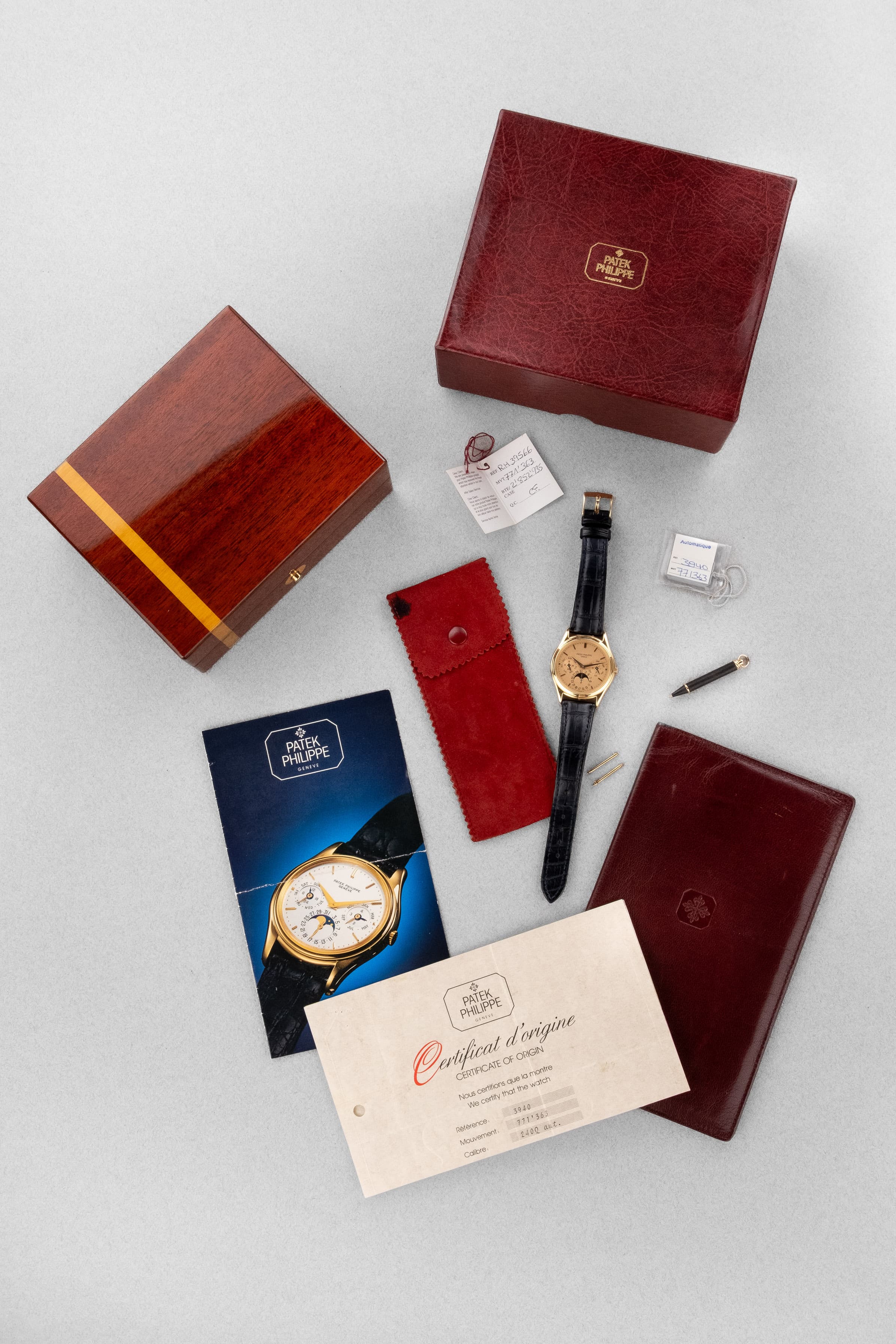 MEFM 極為罕見且非凡的 Patek Philippe 萬年曆 型號 3940J「Doré Dial」1988 年腕錶——Full Set - 全套