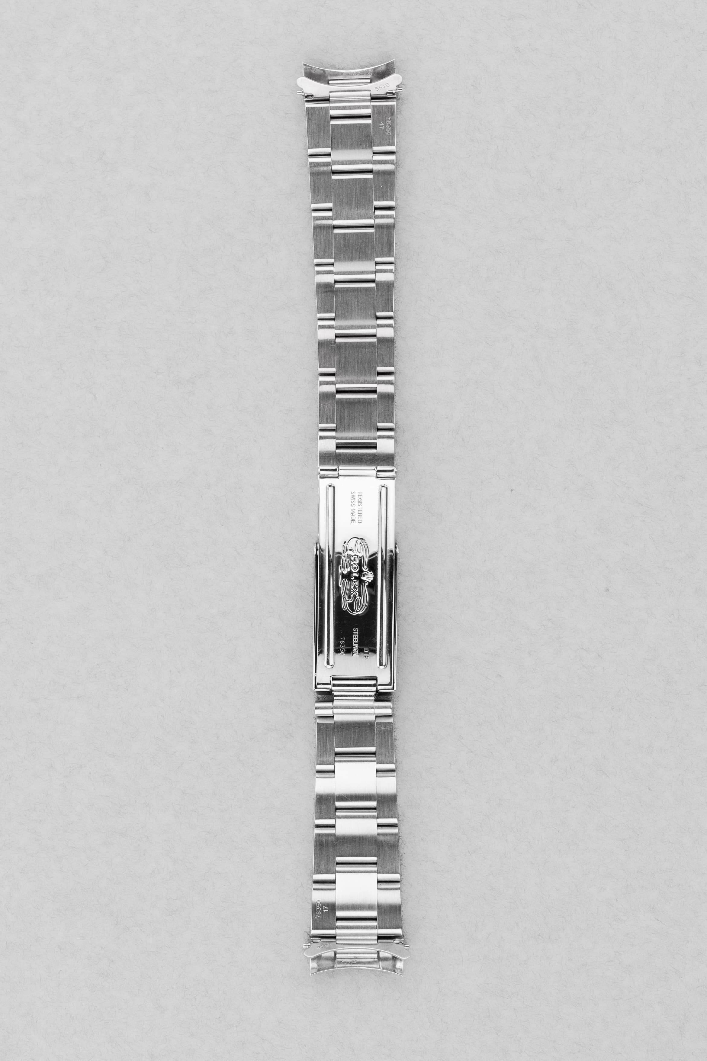 MY8S Rolex Oyster Perpetual 31 réf. 77080 de 2002 – Cadran noir à index bâtons + Full Set - Bracelet Front