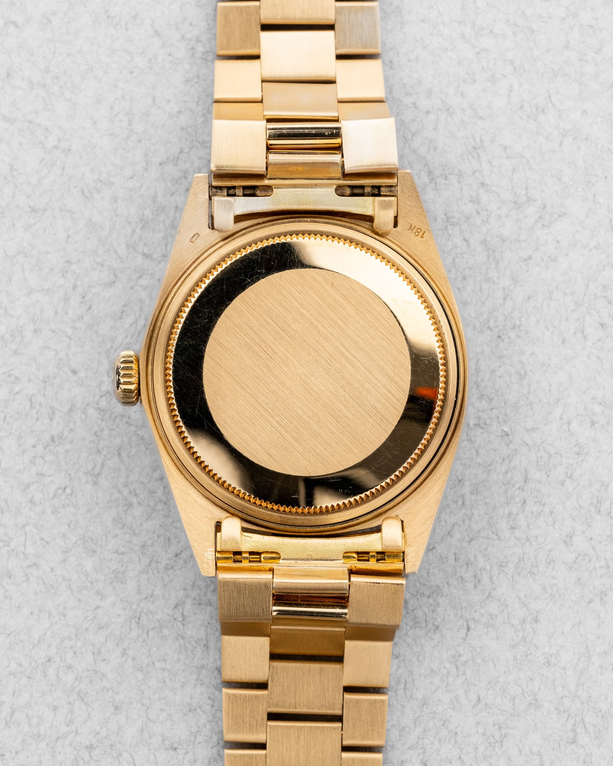 N1CH Superbe et Rare Rolex Day-Date 1803 « Red Quarters » de 1970 - Back