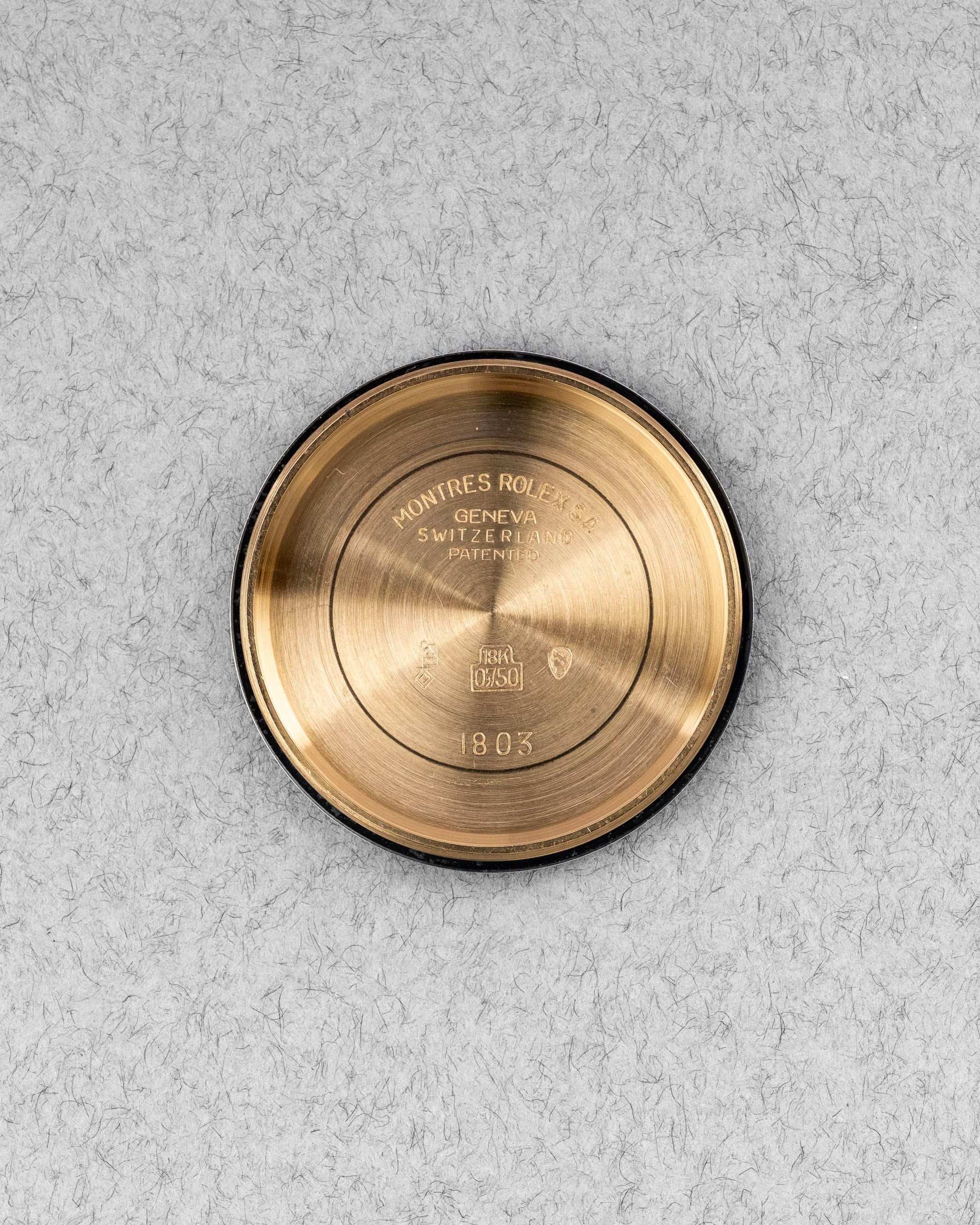 N1CH Superbe et Rare Rolex Day-Date 1803 « Red Quarters » de 1970 - Inside case back