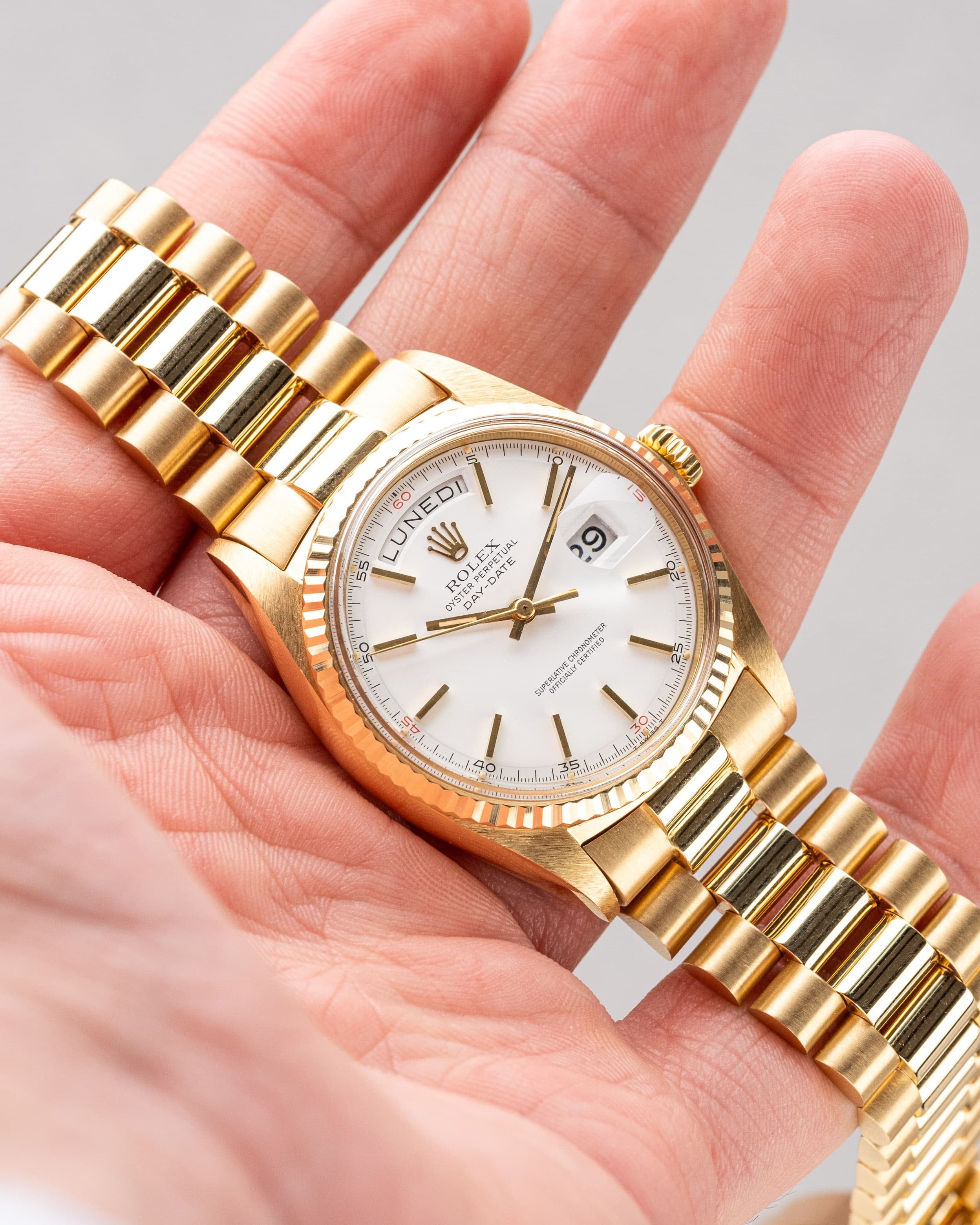 N1CH Superbe et Rare Rolex Day-Date 1803 « Red Quarters » de 1970 - Lifestyle