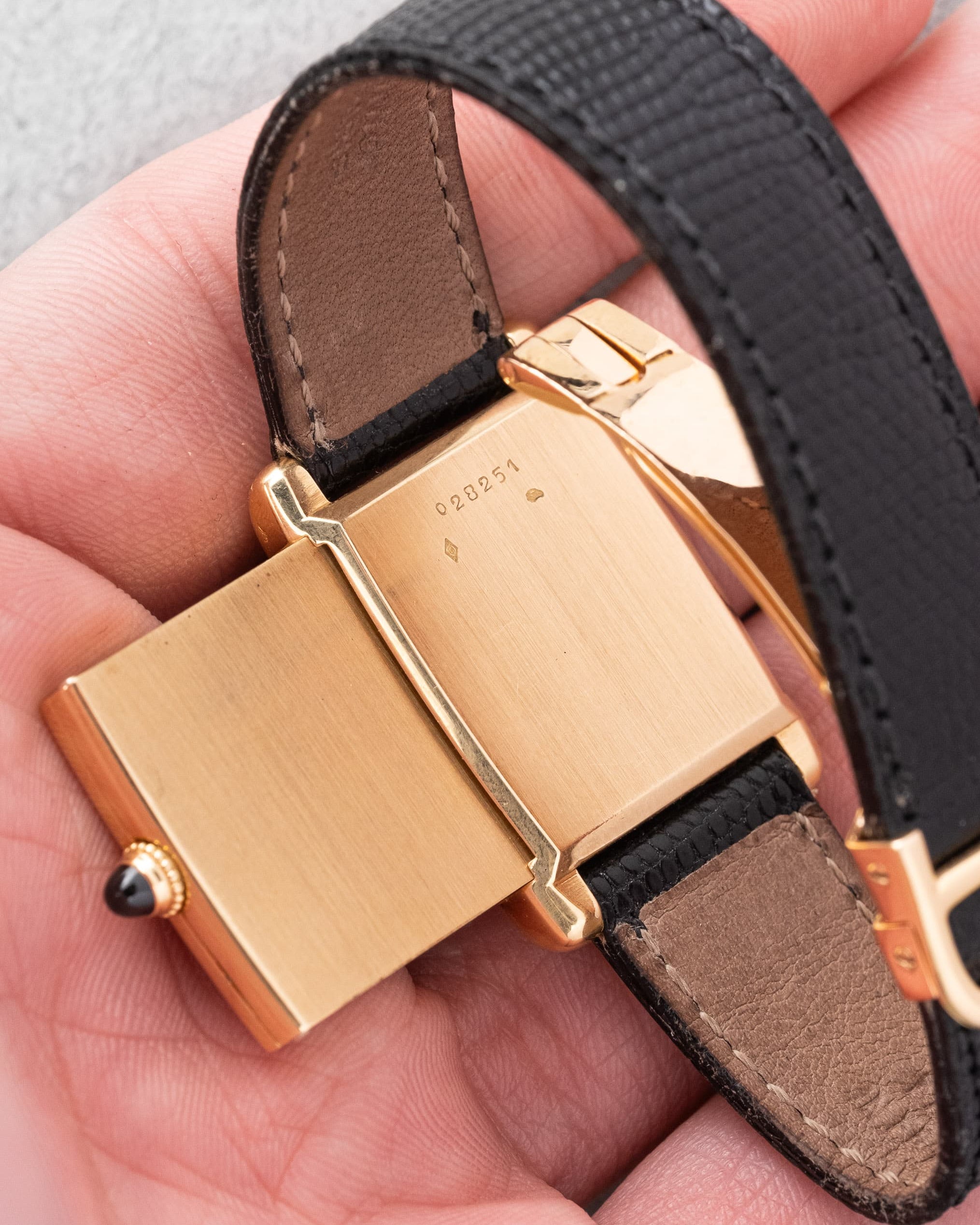 N57U Rare Cartier Tank Réversible/Reverso Grande Taille en or jaune - Back