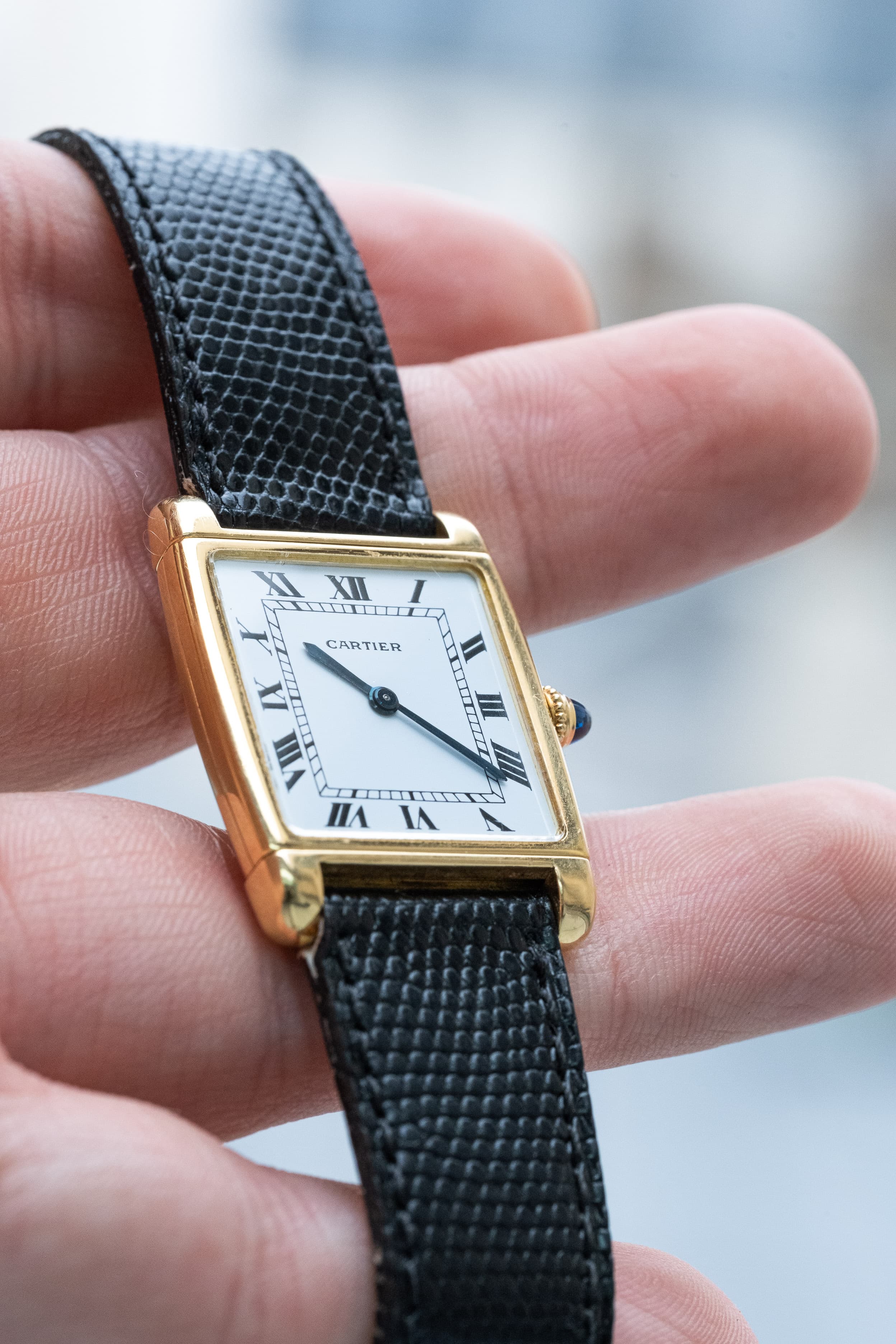 N57U Rare Cartier Tank Réversible/Reverso Grande Taille en or jaune - Feature