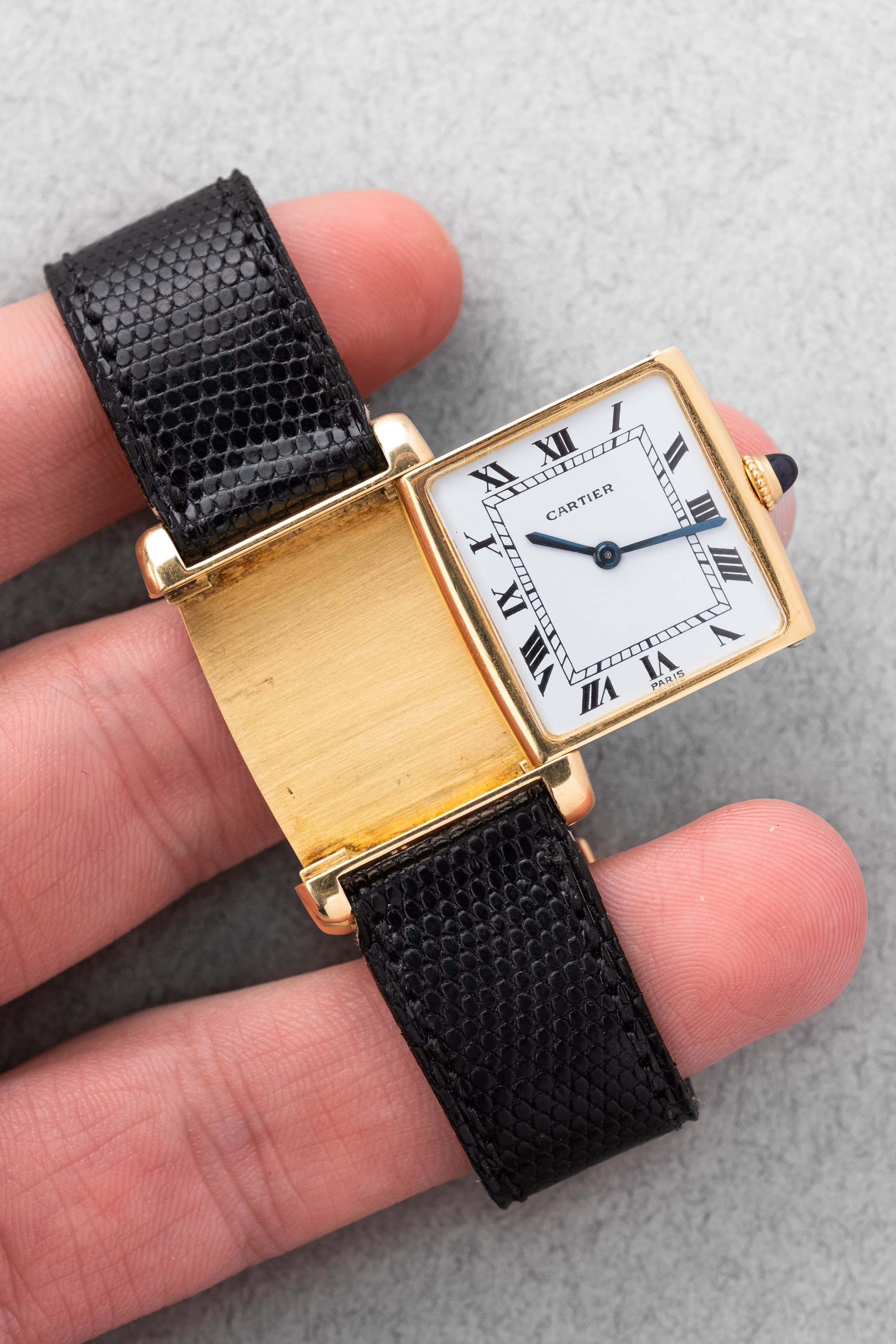 N57U Rare Cartier Tank Réversible/Reverso Grande Taille en or jaune - Overview