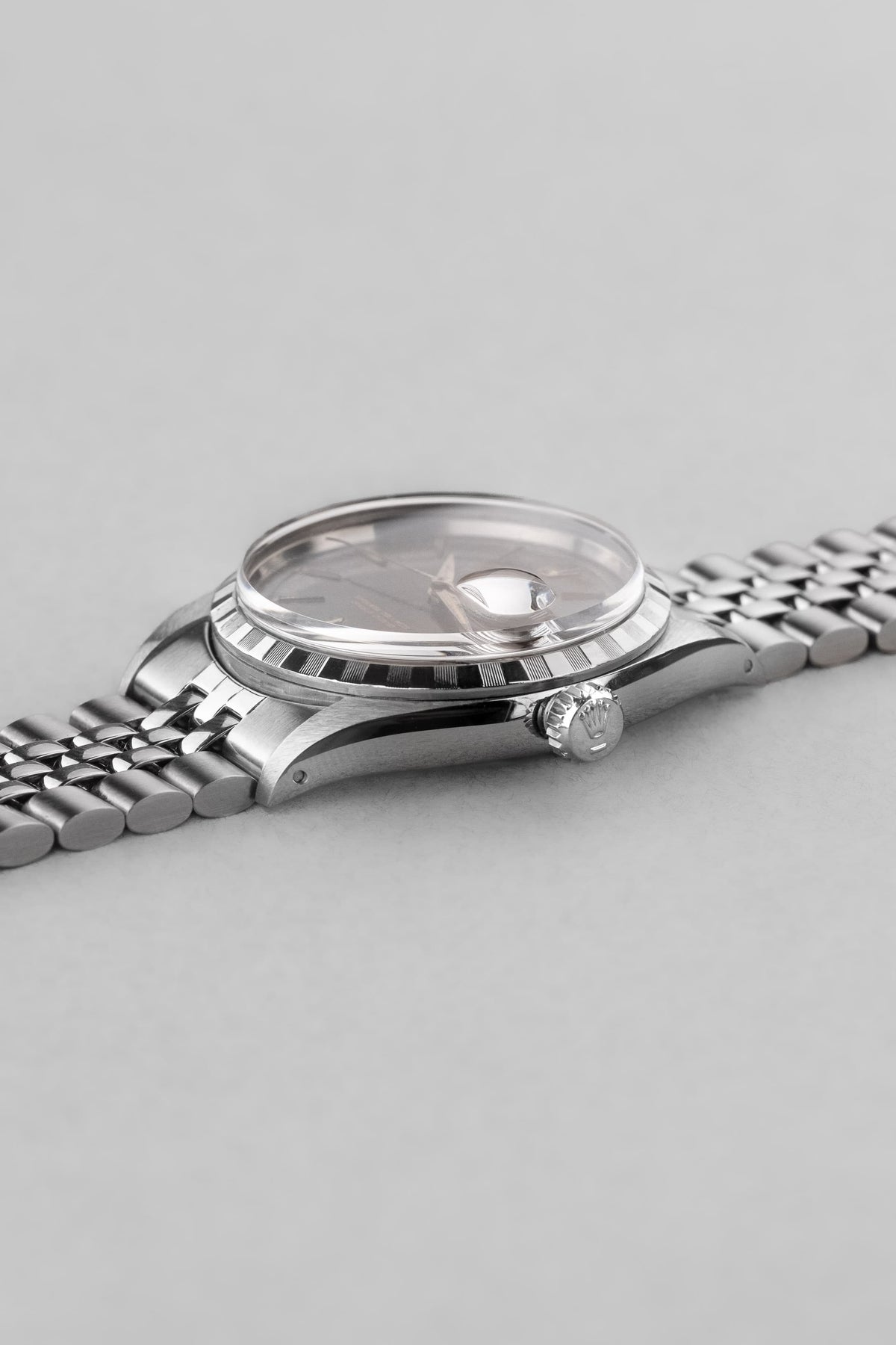 NA1Z Rolex Datejust ref. 6605 스틸, 1959년 – 경이로운 「Tropical」 다이얼 - 우측