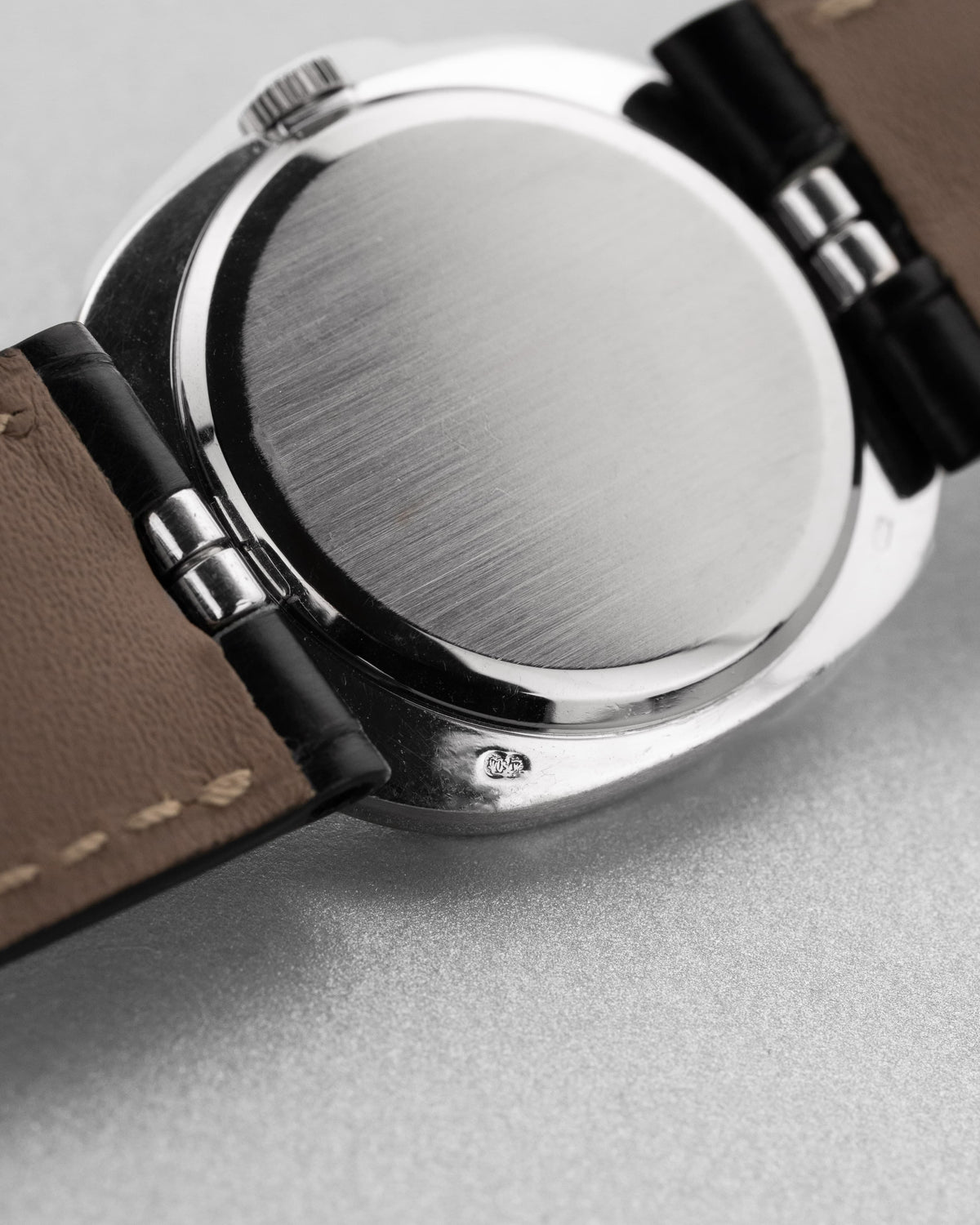 P1VE Великолепные и редкие Patek Philippe Ellipse d’Or ref. 3848 из белого золота 1992–1993 гг. — синий циферблат Sigma + идеальное состояние - Клеймо
