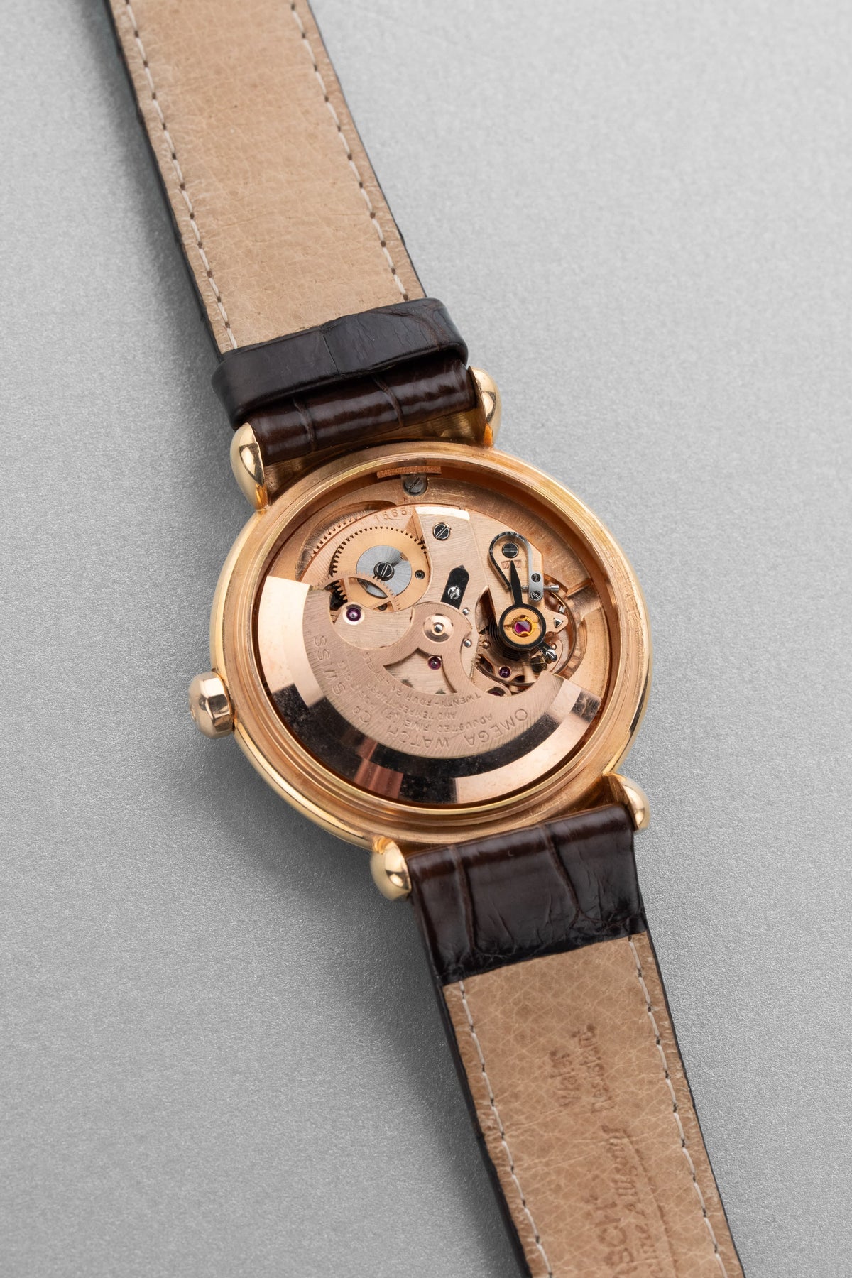 PKNA Superb and Rare Omega Constellation Grand Luxe Ref. 2930 SC in Rose Gold, circa 1956 - Movement