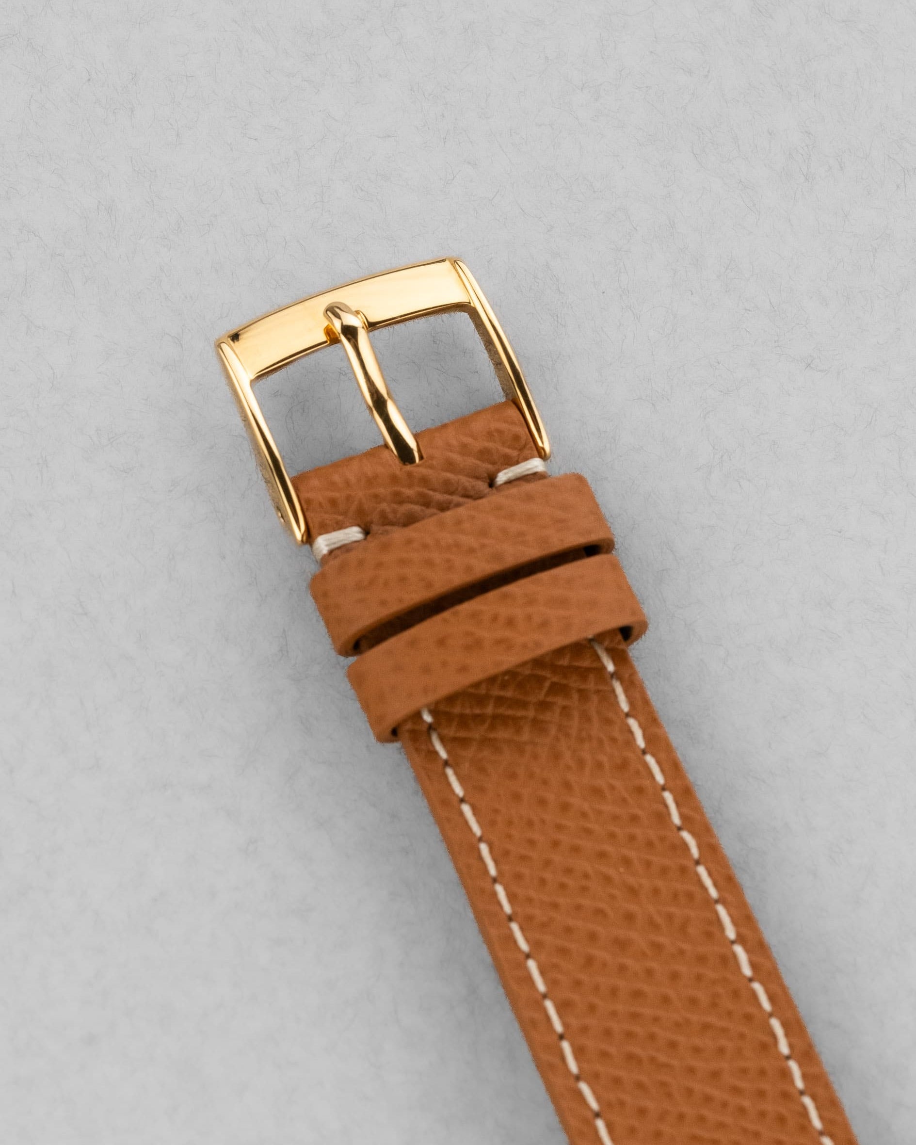 PRUL Superbe Universal Genève Polerouter De Luxe « Caramel Tropical » en or jaune, réf. 10234-3, circa 1955 - Buckle Outside