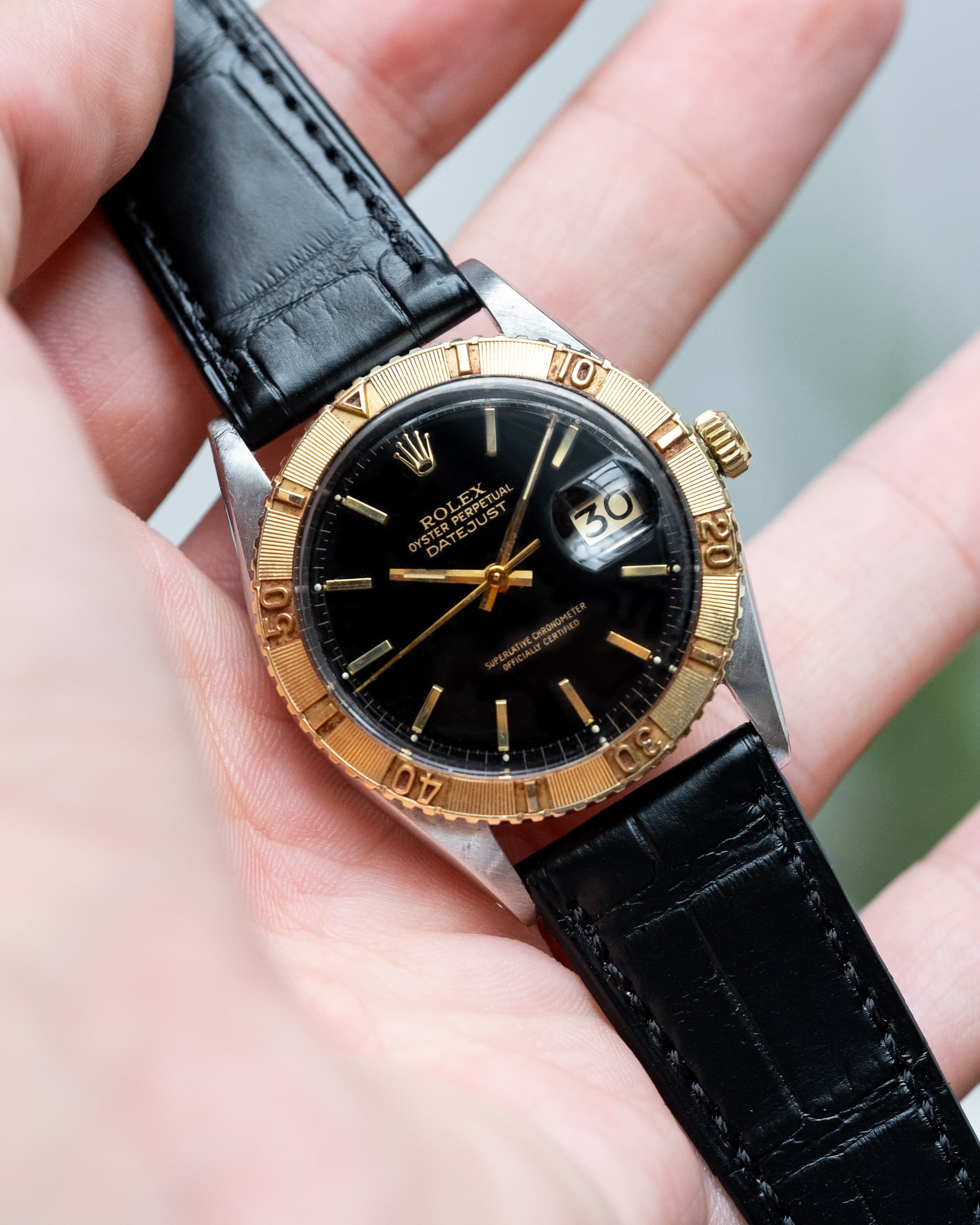 PVMQ Rolex Datejust Turn-O-Graph « Thunderbird » réf. 1625 en acier et or jaune, de 1971 - Lifestyle