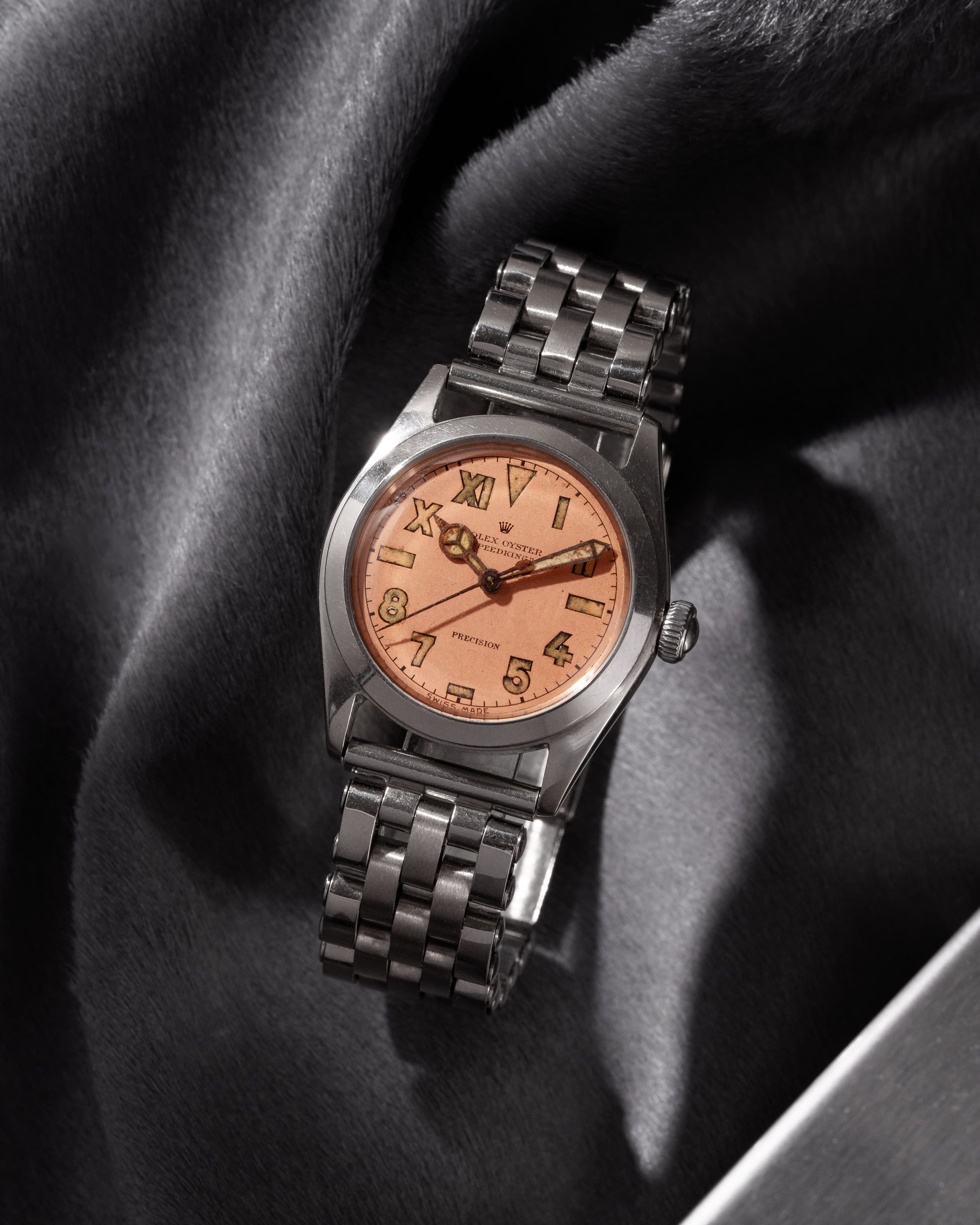 PVZW Superbe et Rare Rolex Speedking réf. 4220 de 1943 – Cadran « Salmon California » au Radium, Flat Back - Overview