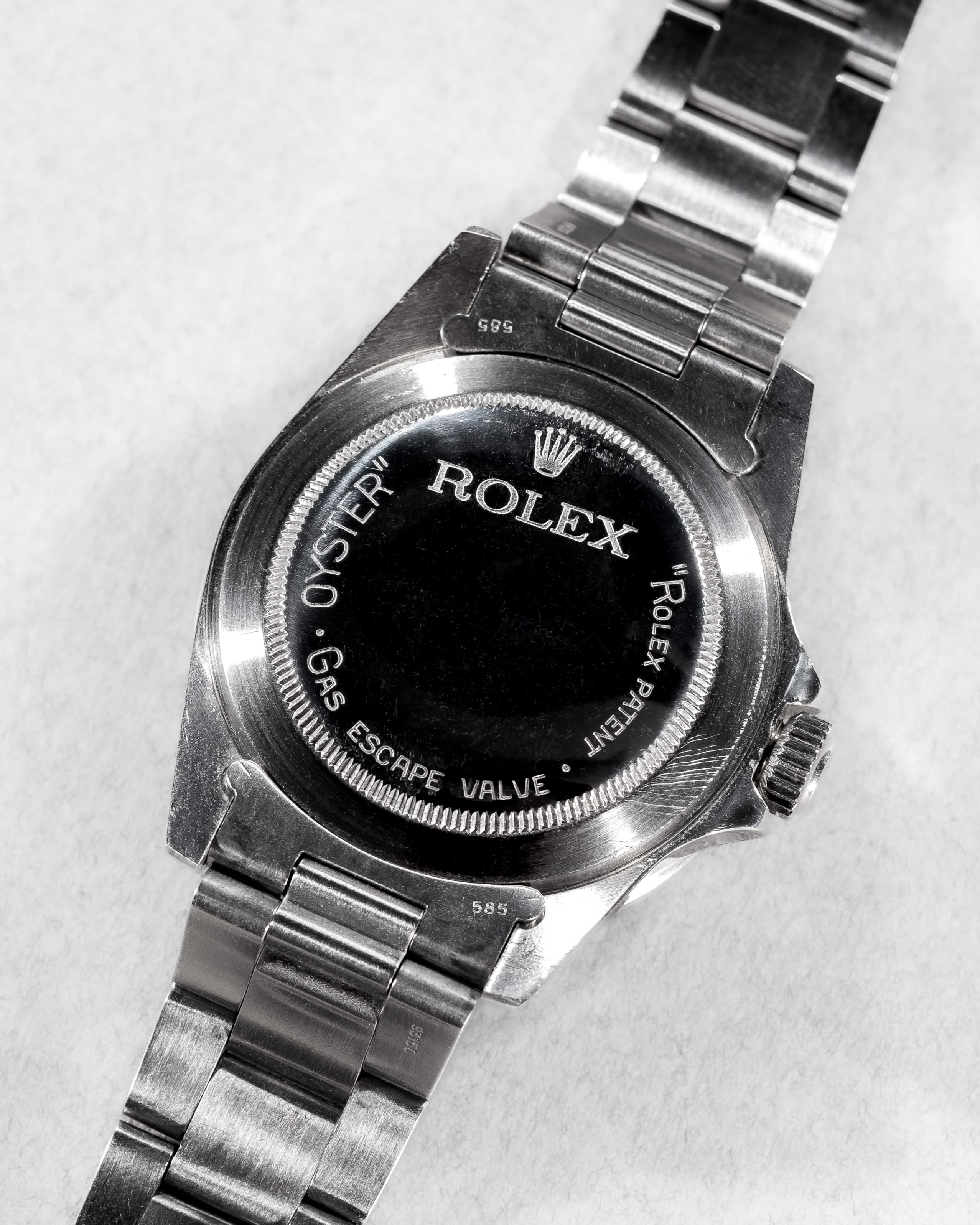 Q91J Superbe Rolex Sea-Dweller 1665 « Double Rouge » Mark IV de 1975 - Back