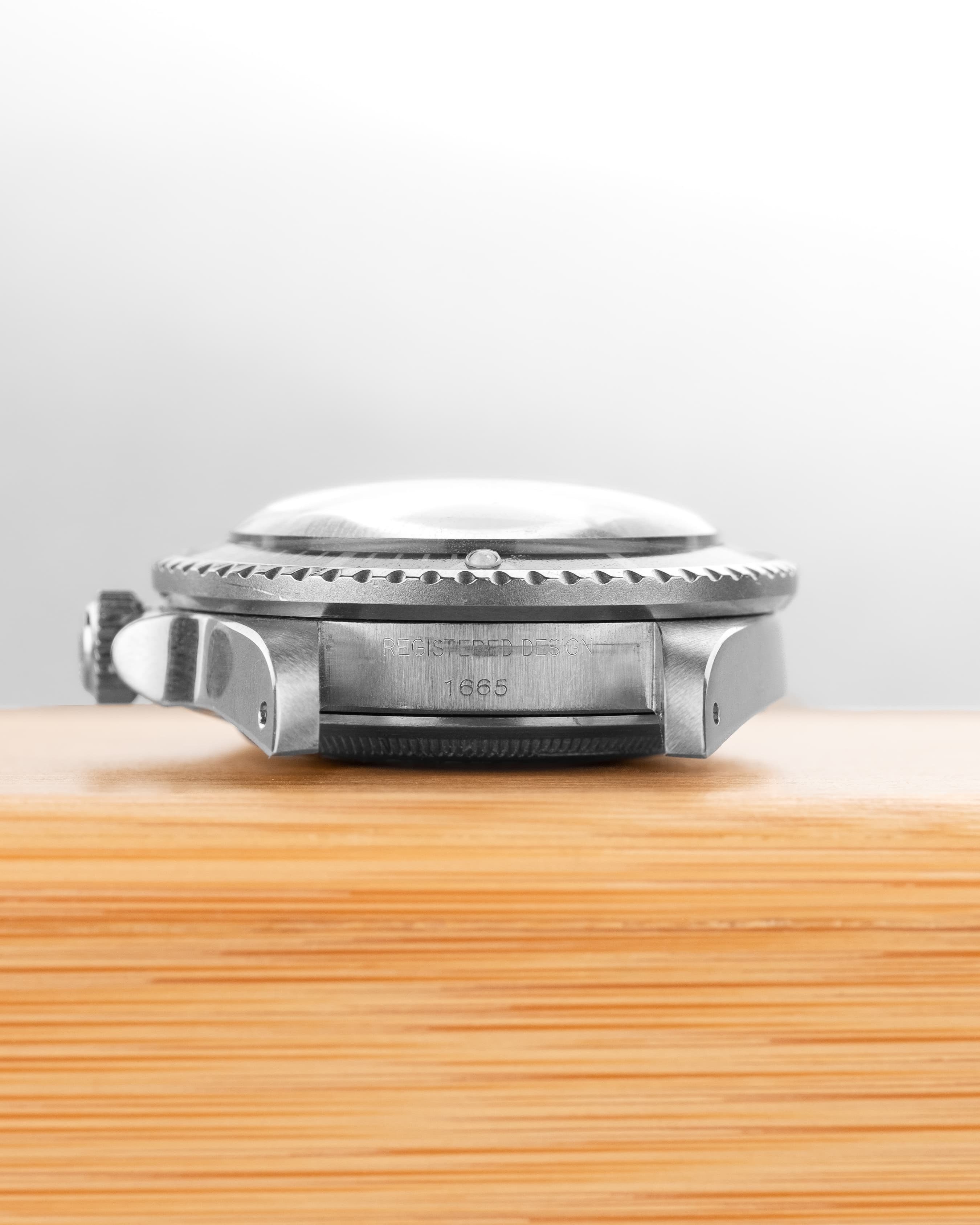 Q91J Superbe Rolex Sea-Dweller 1665 « Double Rouge » Mark IV de 1975 - Lugs - Reference