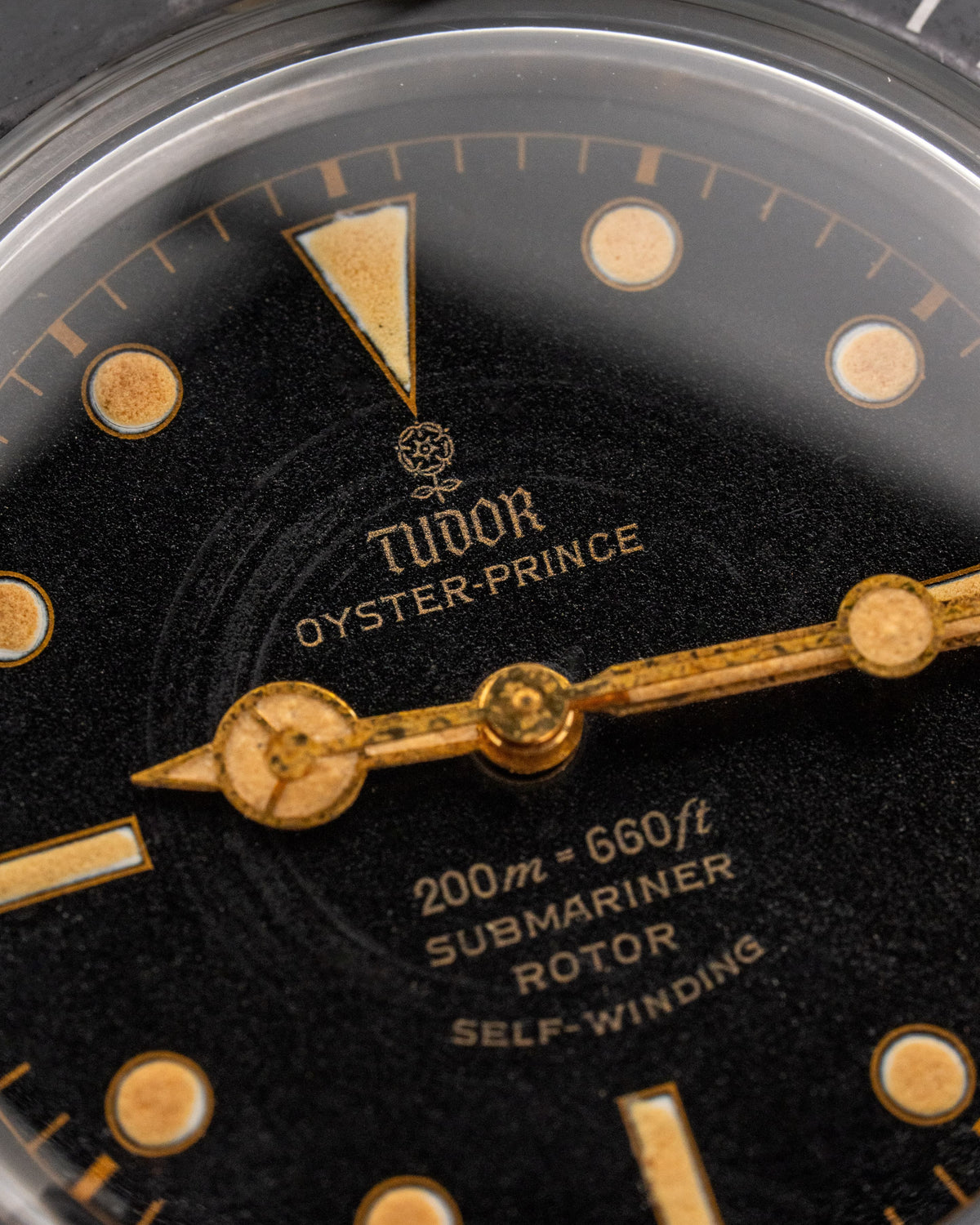 QV6C Superbe Tudor Submariner réf. 7928 Gilt « Mark 3 » de 1963 – Pointed Crown Guards - Dial