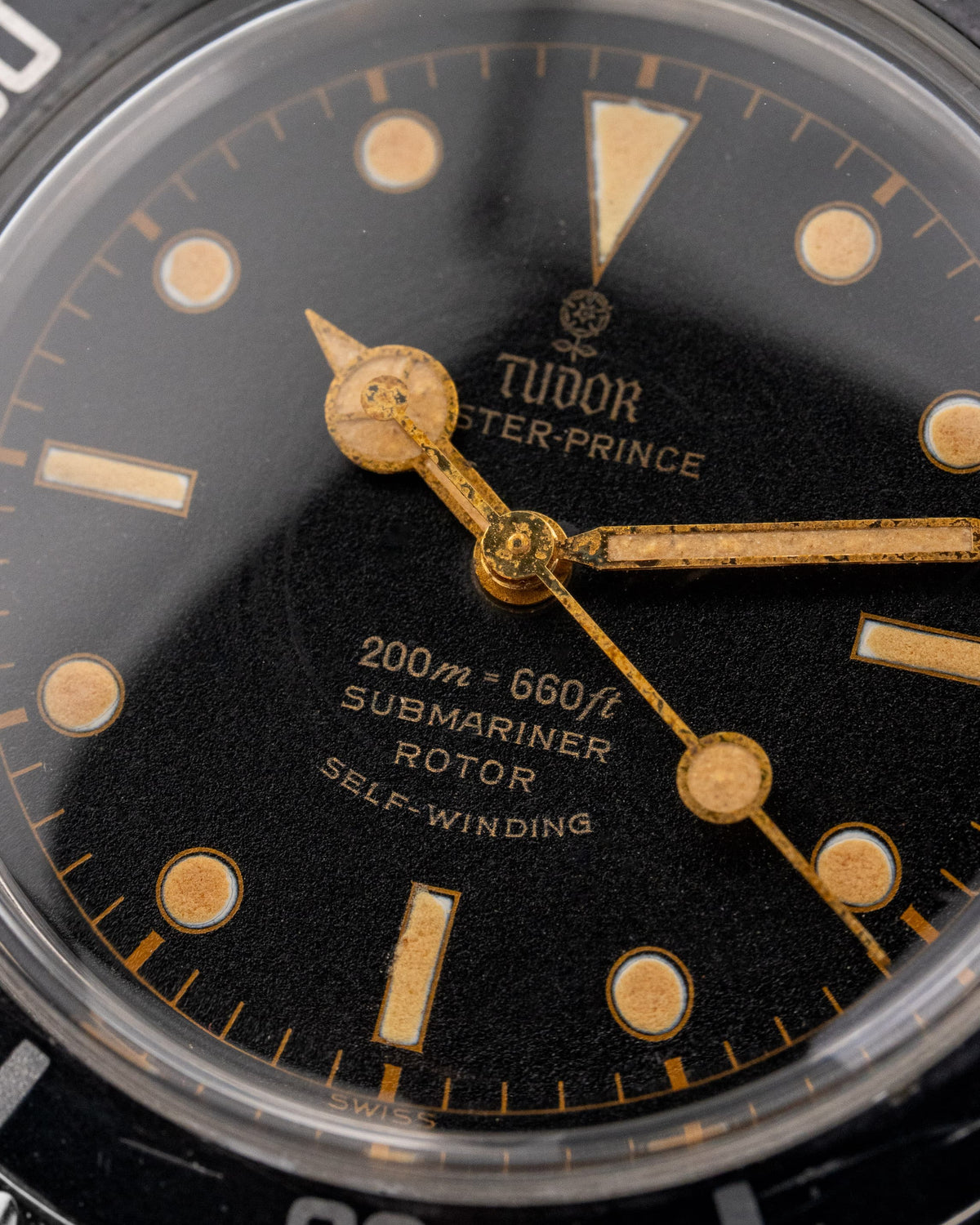 QV6C Superbe Tudor Submariner réf. 7928 Gilt « Mark 3 » de 1963 – Pointed Crown Guards - Dial