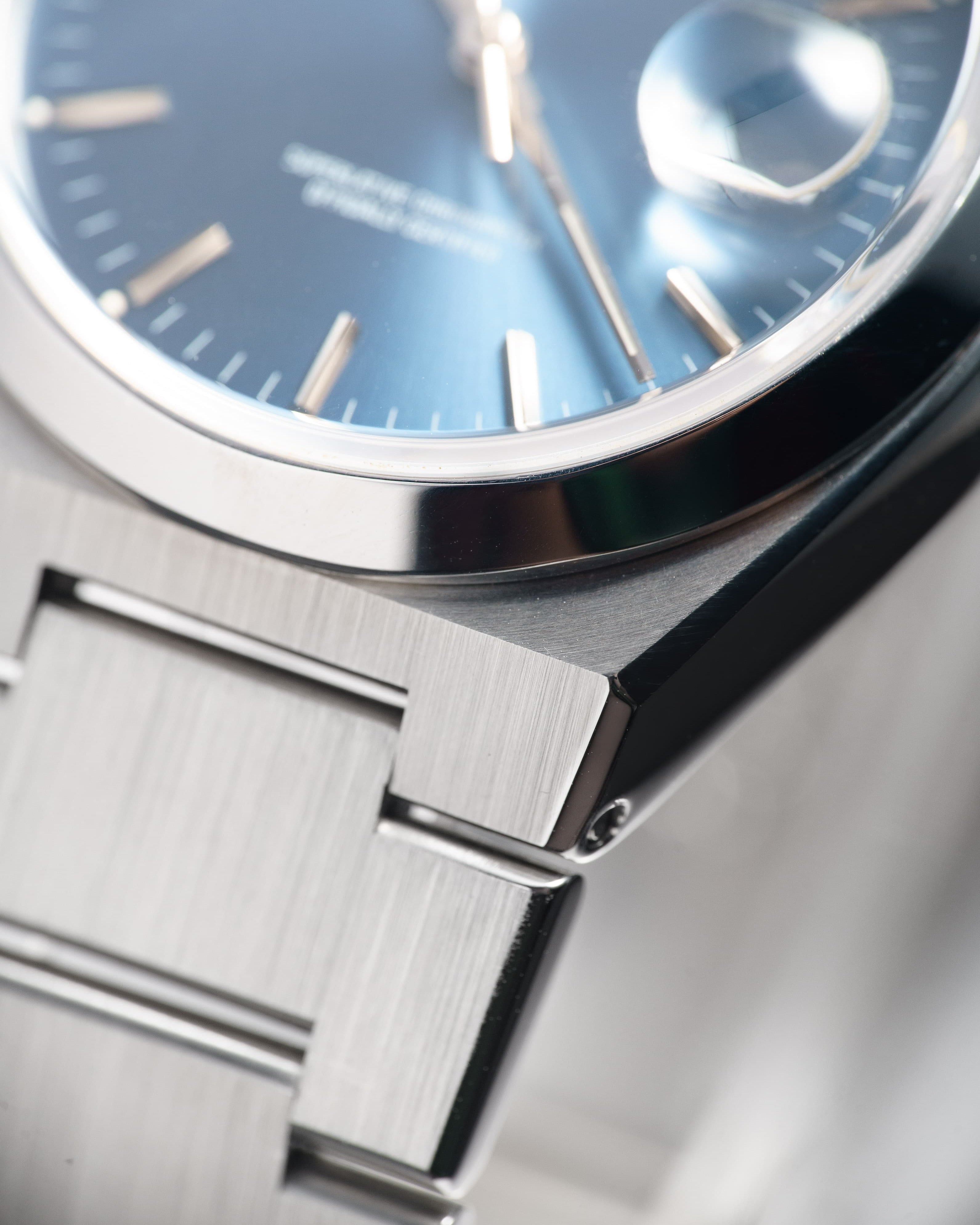 QVEG Superbe Rolex Datejust Oysterquartz réf. 17000 de 1990 – Cadran bleu - Right side