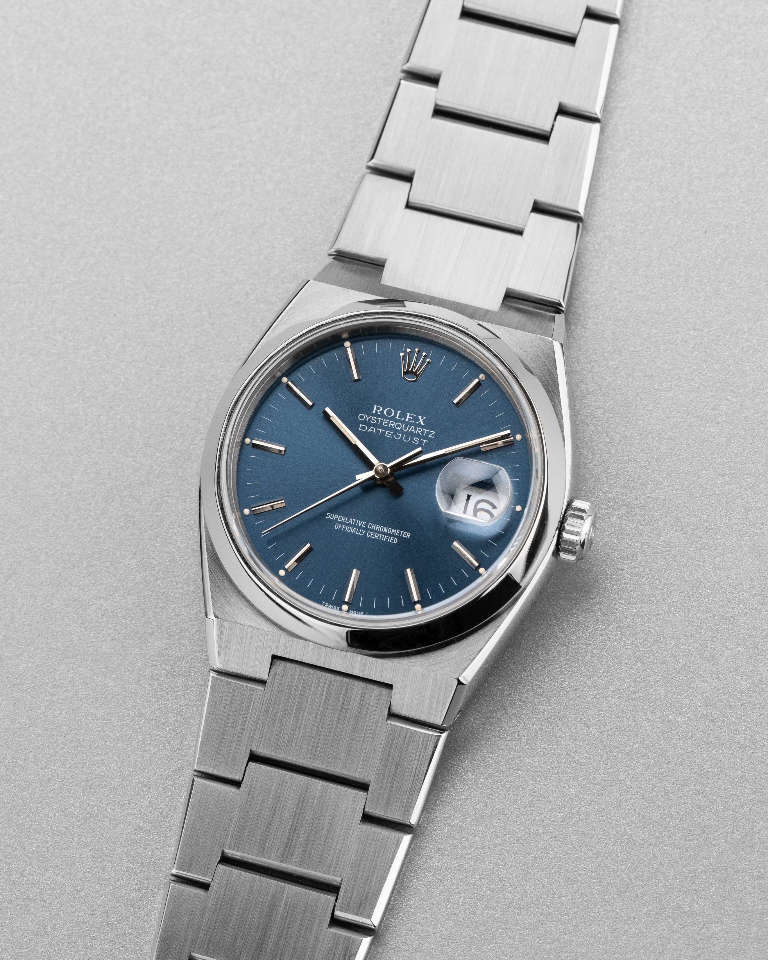 QVEG Superbe Rolex Datejust Oysterquartz réf. 17000 de 1990 – Cadran bleu - Three Quarters