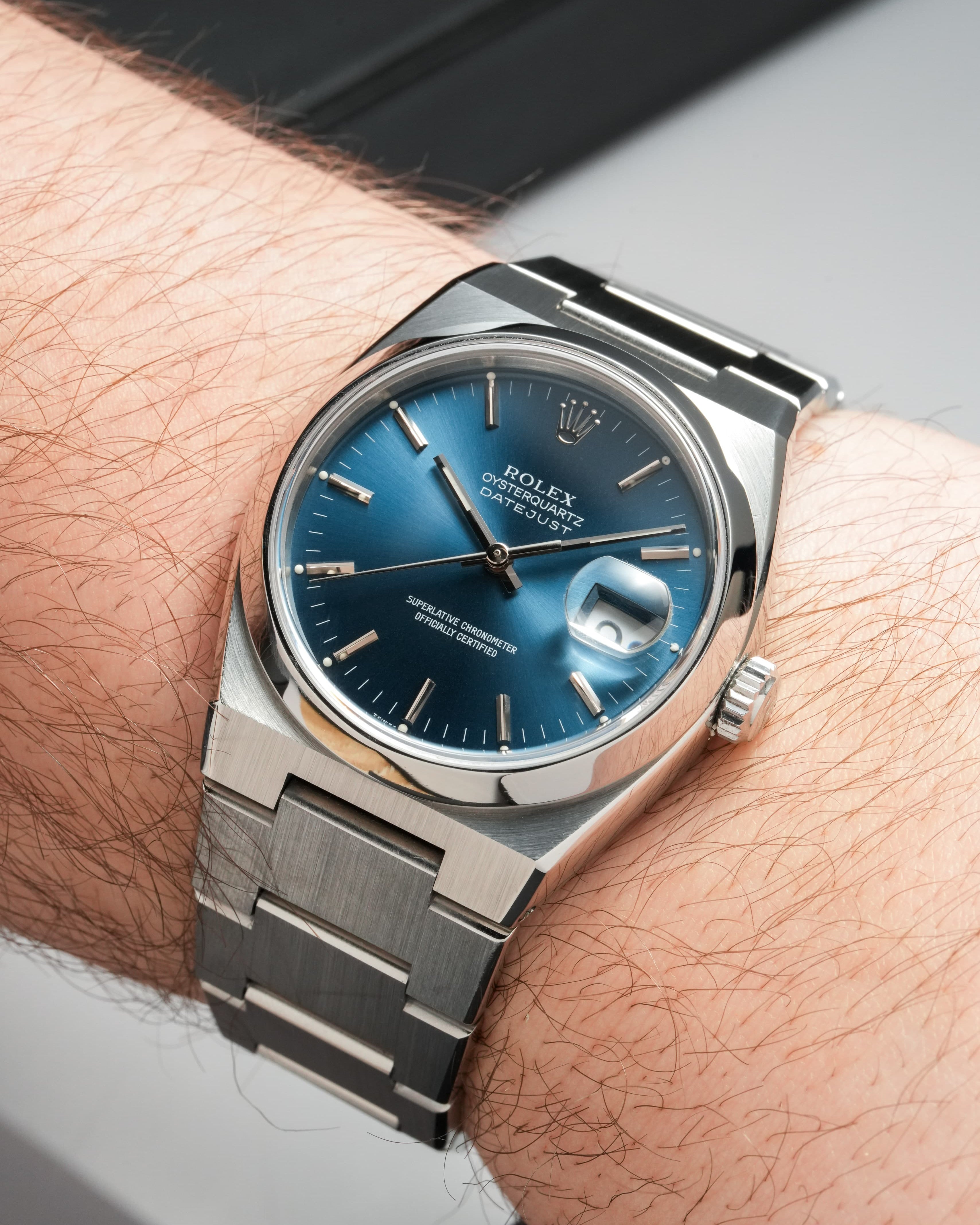 QVEG Superbe Rolex Datejust Oysterquartz réf. 17000 de 1990 – Cadran bleu - Wristshot