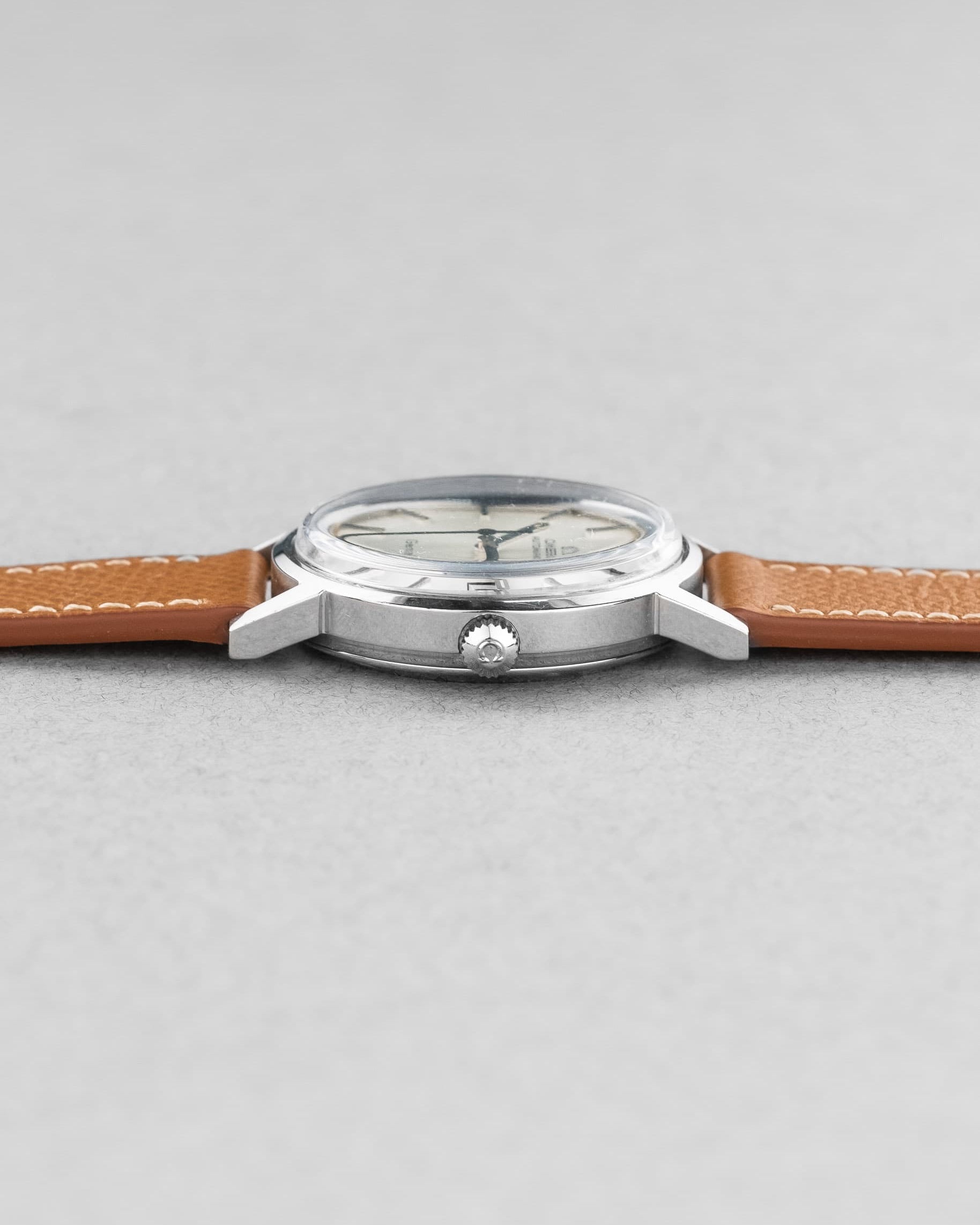 QWLZ Omega Genève Automatic 166.0163 de 1973 - Right side