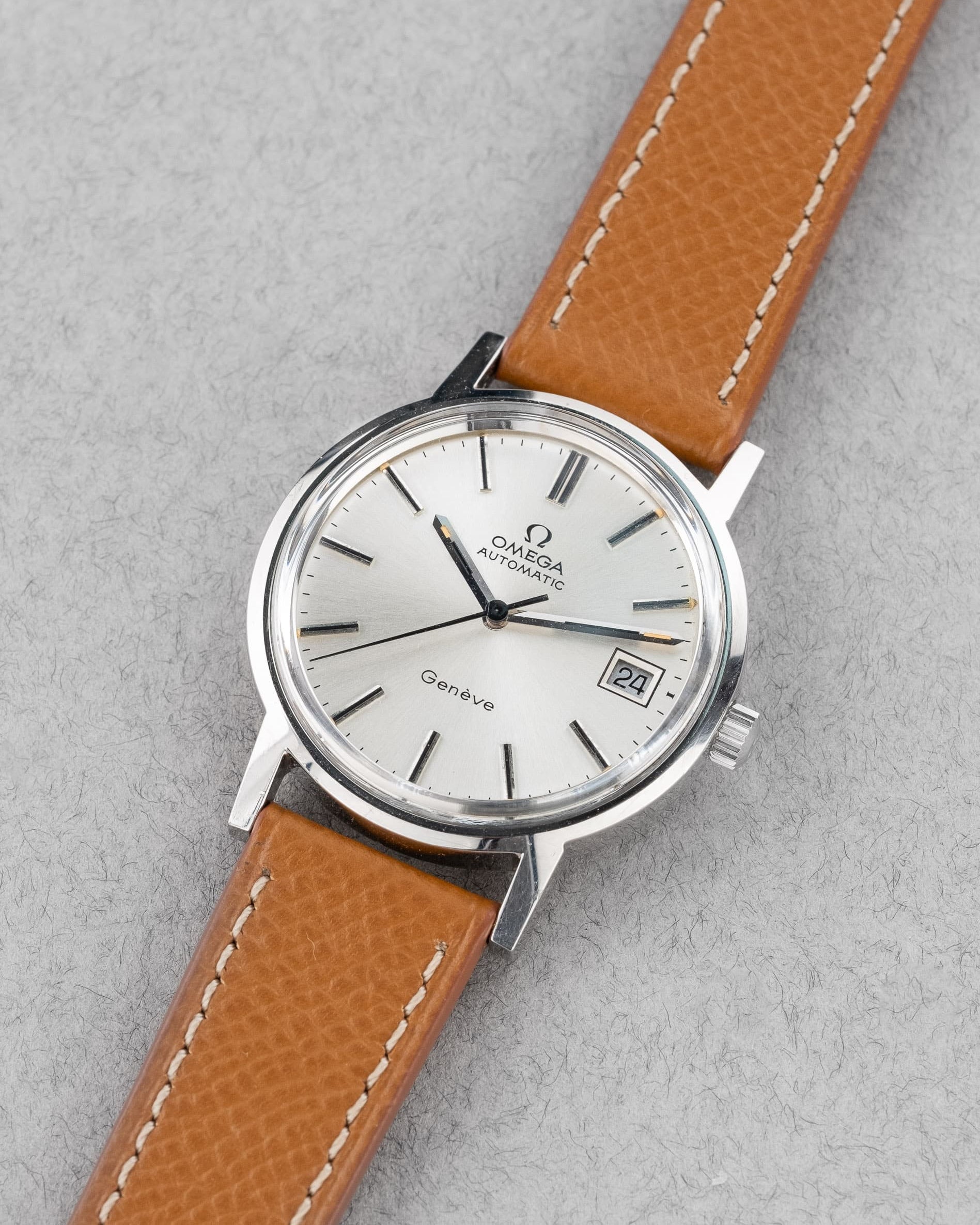 QWLZ Omega Genève Automatic 166.0163 de 1973 - Three Quarters