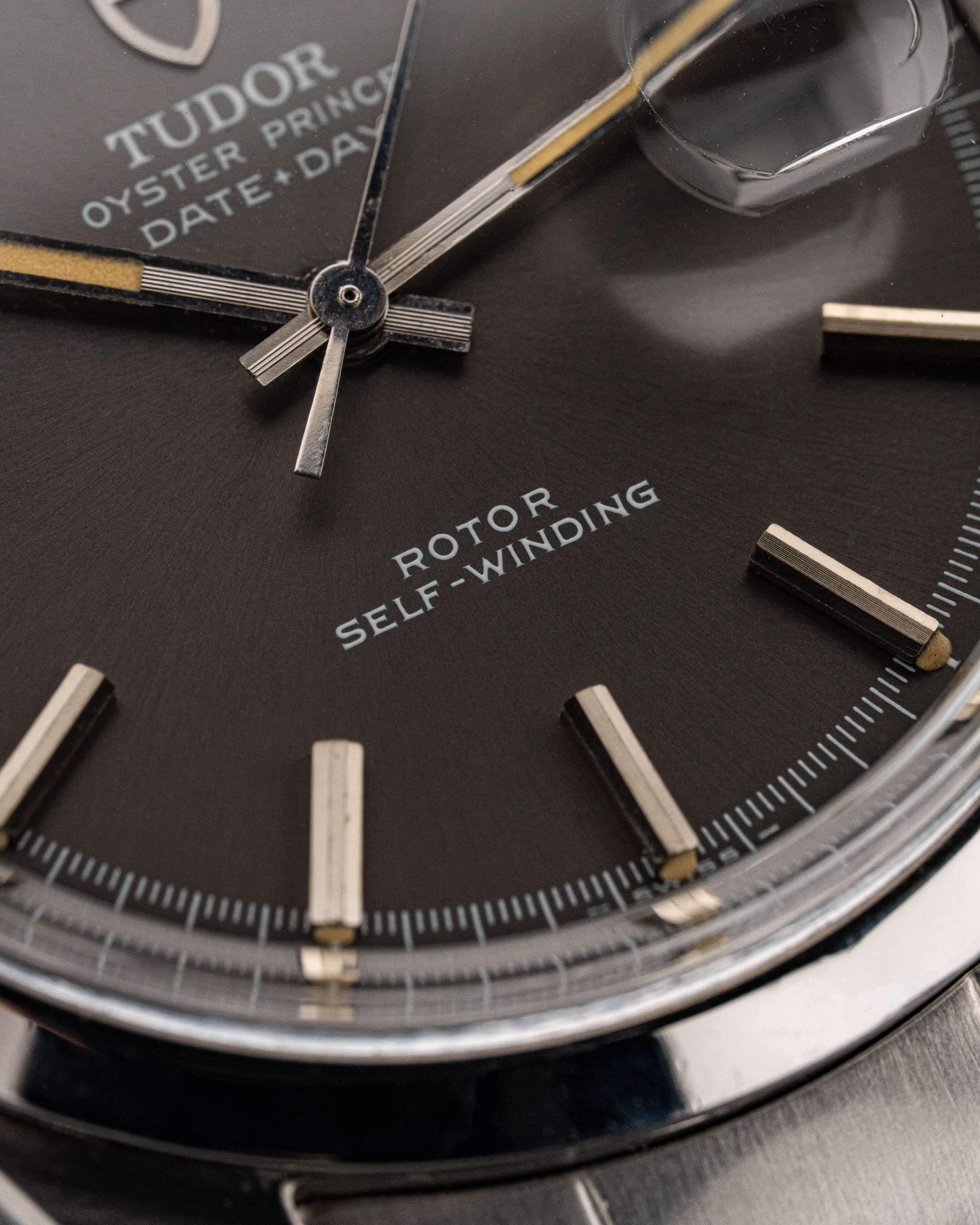 R99U Tudor Date-Day ref. 7017/0 in acciaio del 1969 – Quadrante Taupe - Quadrante