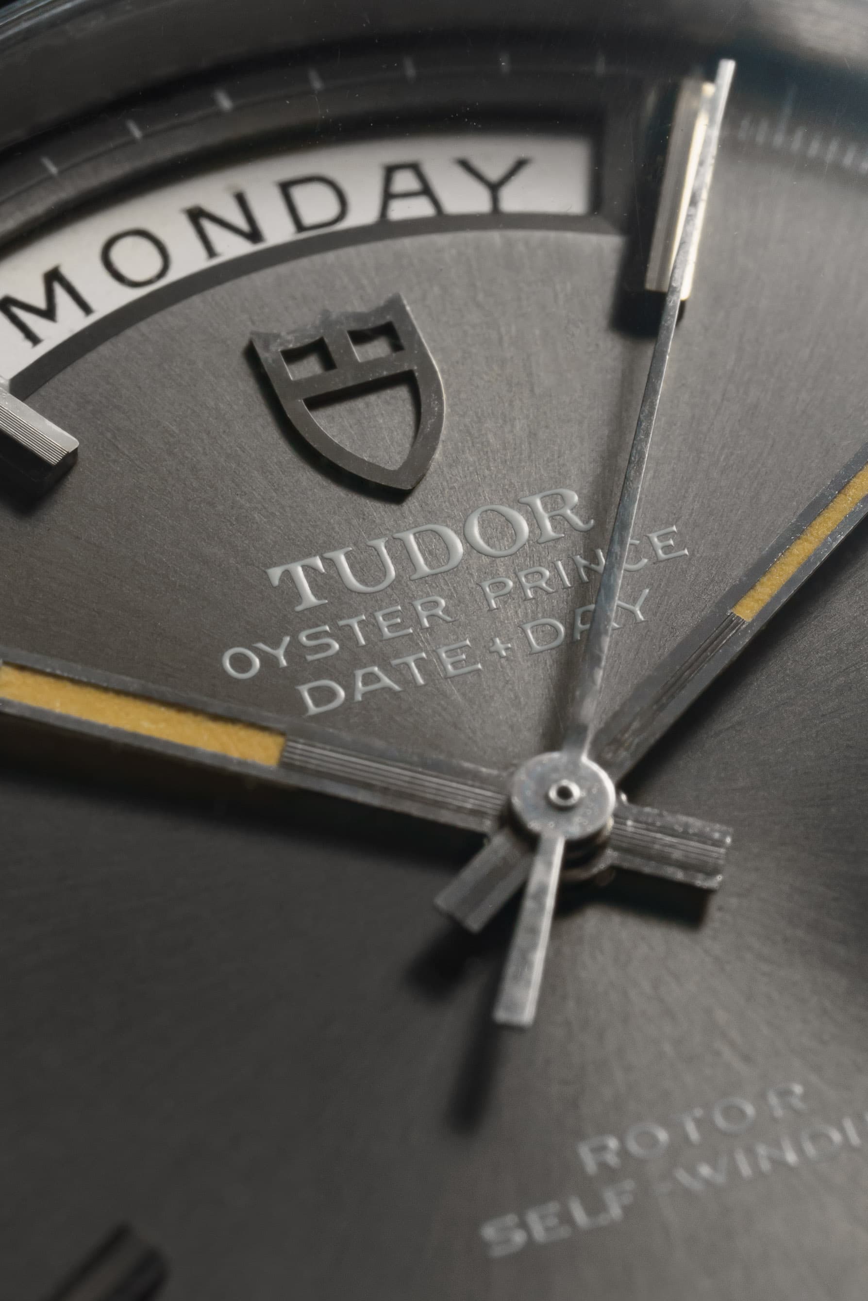 R99U Tudor Date-Day ref. 7017/0 in acciaio del 1969 – Quadrante Taupe - Quadrante