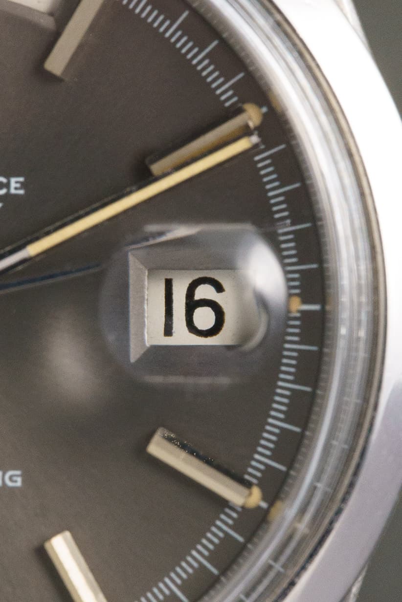 R99U Tudor Date-Day ref. 7017/0 in acciaio del 1969 – Quadrante Taupe - Dettaglio