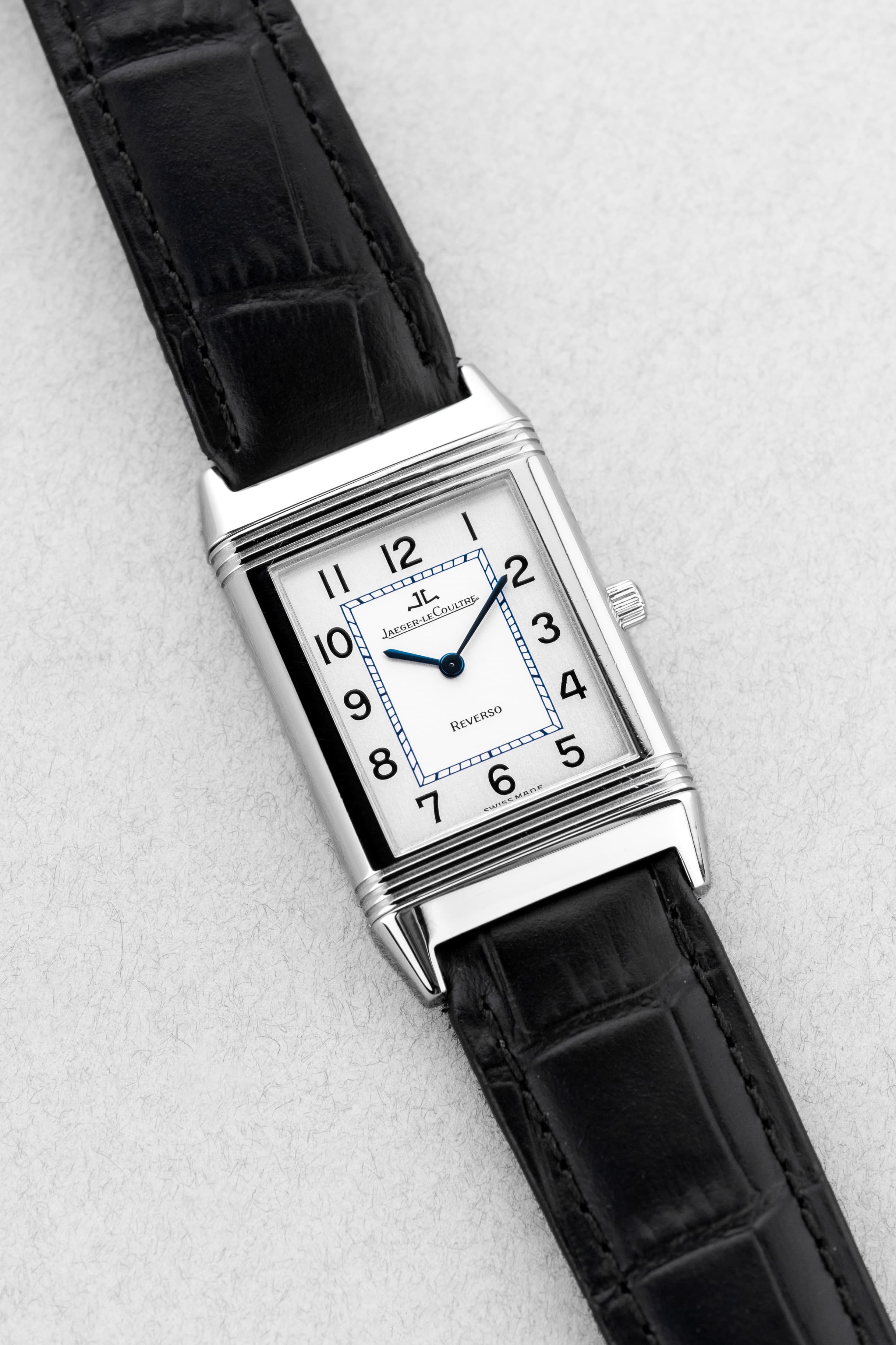 RPNC Jaeger-LeCoultre Reverso « Classique Medium » Quartz en acier, réf. 250.8.08 - Three Quarters