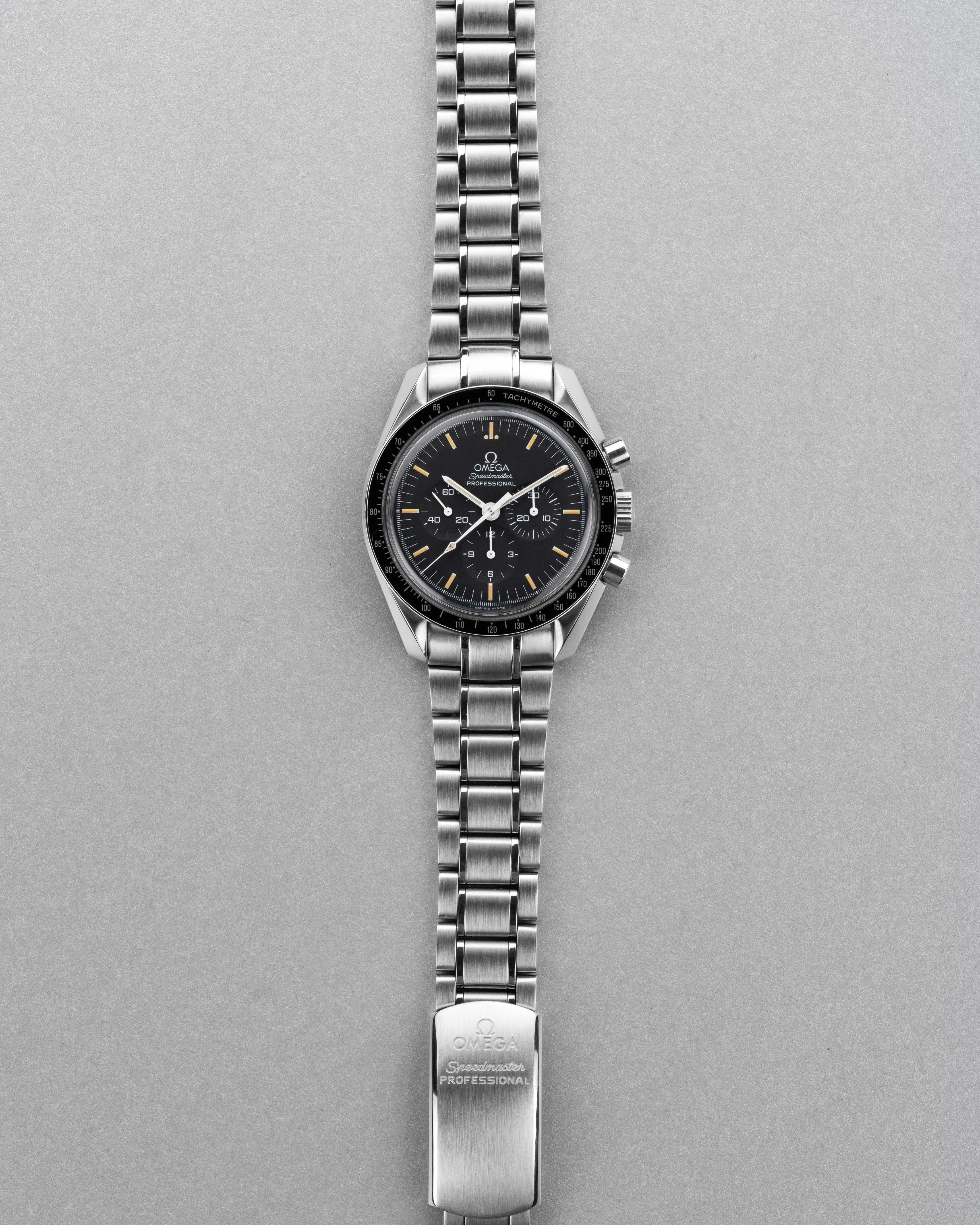 RYQM Omega Speedmaster Moonwatch ref. 3592.50/3572.50 circa 1997 – Fondello trasparente + Tritium patinato - Panoramica