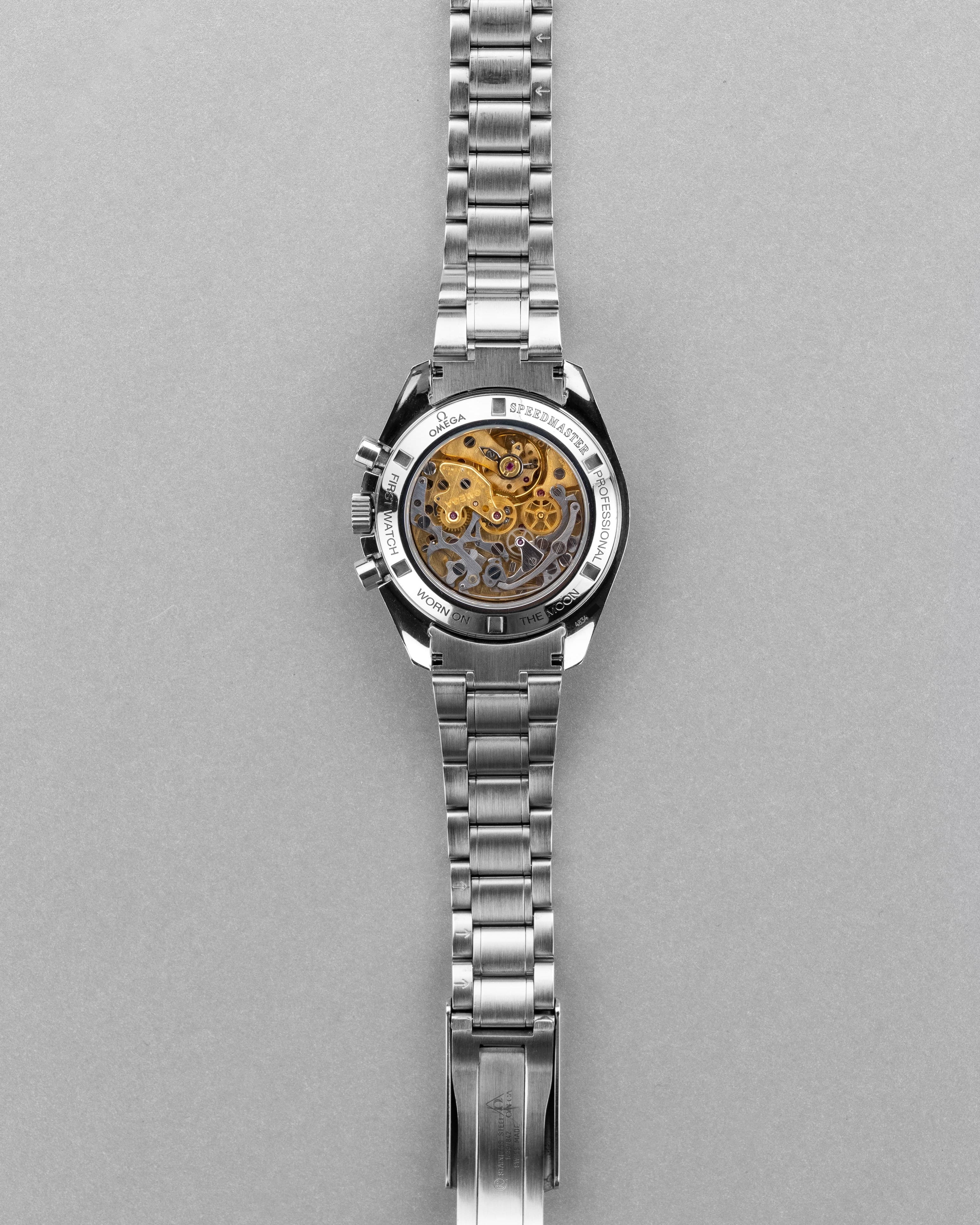 RYQM Omega Speedmaster Moonwatch ref. 3592.50/3572.50 circa 1997 – Fondello trasparente + Tritium patinato - Panoramica