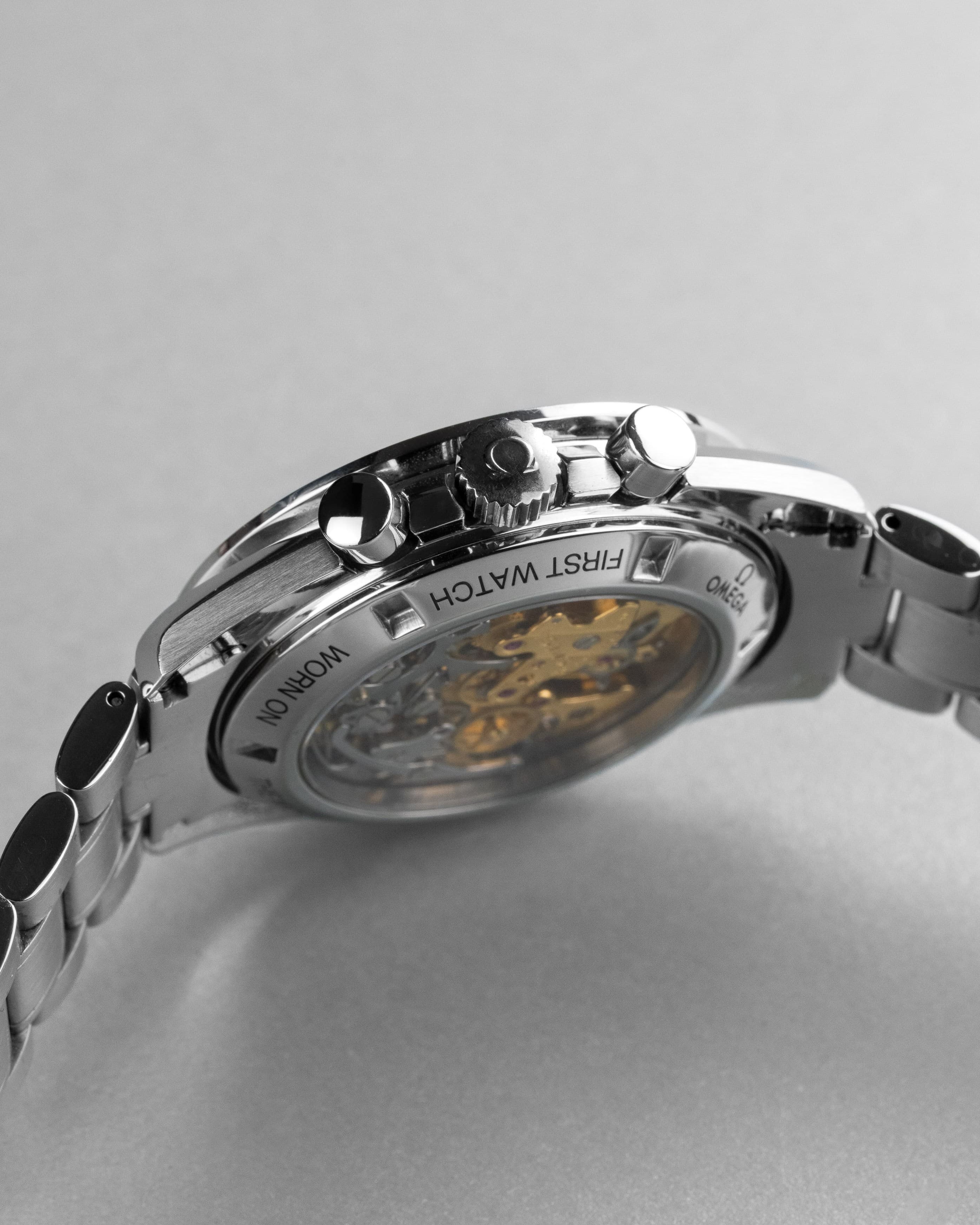 RYQM Omega Speedmaster Moonwatch ref. 3592.50/3572.50 circa 1997 – Fondello trasparente + Tritium patinato - Lato destro