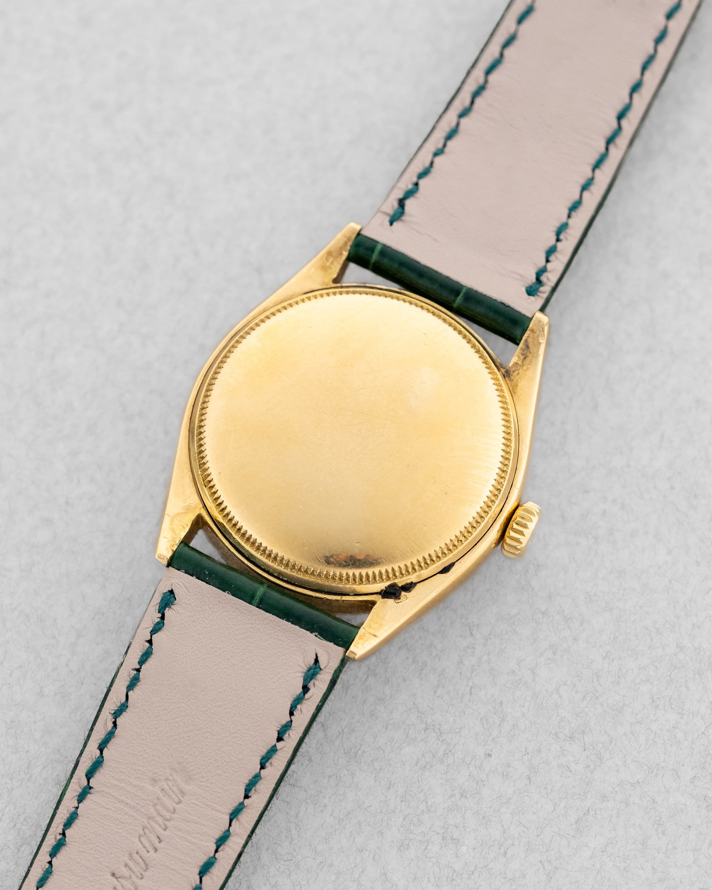 SCLL Rolex Oyster Perpetual réf. 6084 « Honeycomb OCC Red Writing Semi-Bubbleback » de 1952 - Back