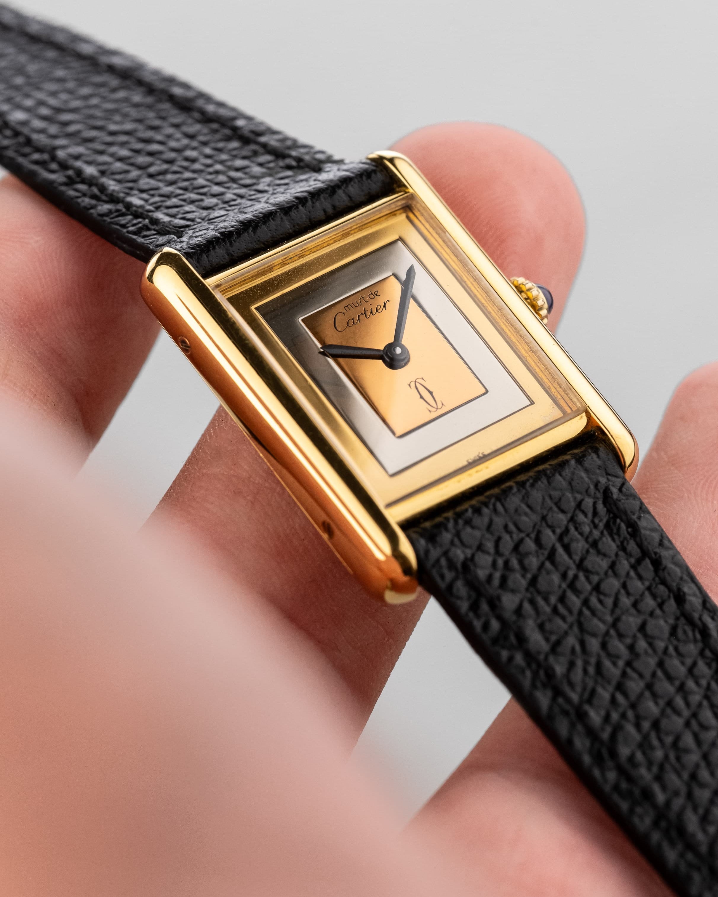 SDUT Cartier Tank Must Mécanique GM 6 « Trinity » - Dial