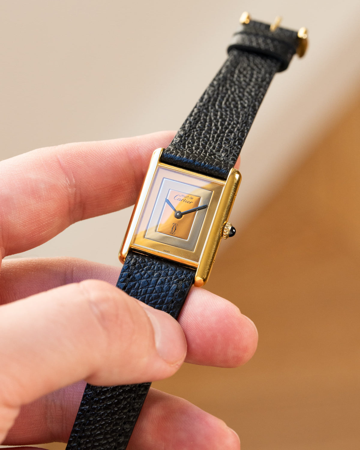 SDUT Cartier Tank Must Mécanique GM 6 « Trinity » - Lifestyle