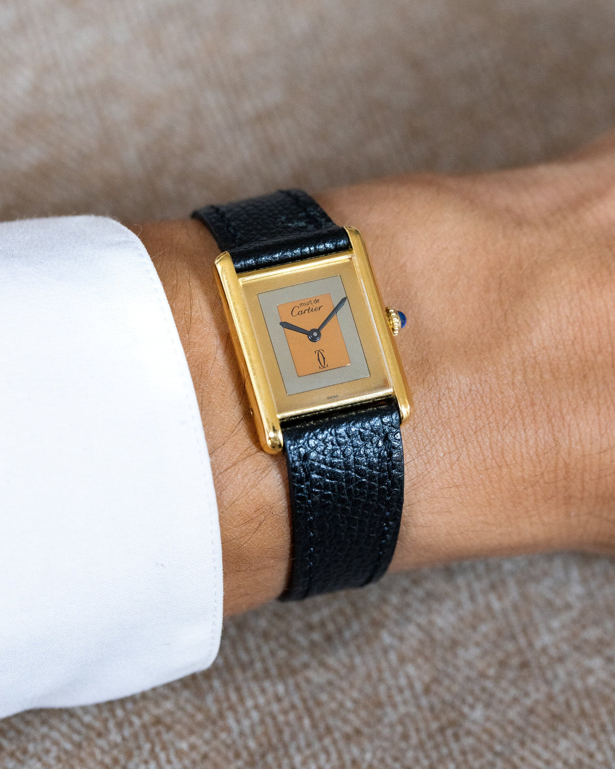 SDUT Cartier Tank Must Mécanique GM 6 « Trinity » - Wristshot