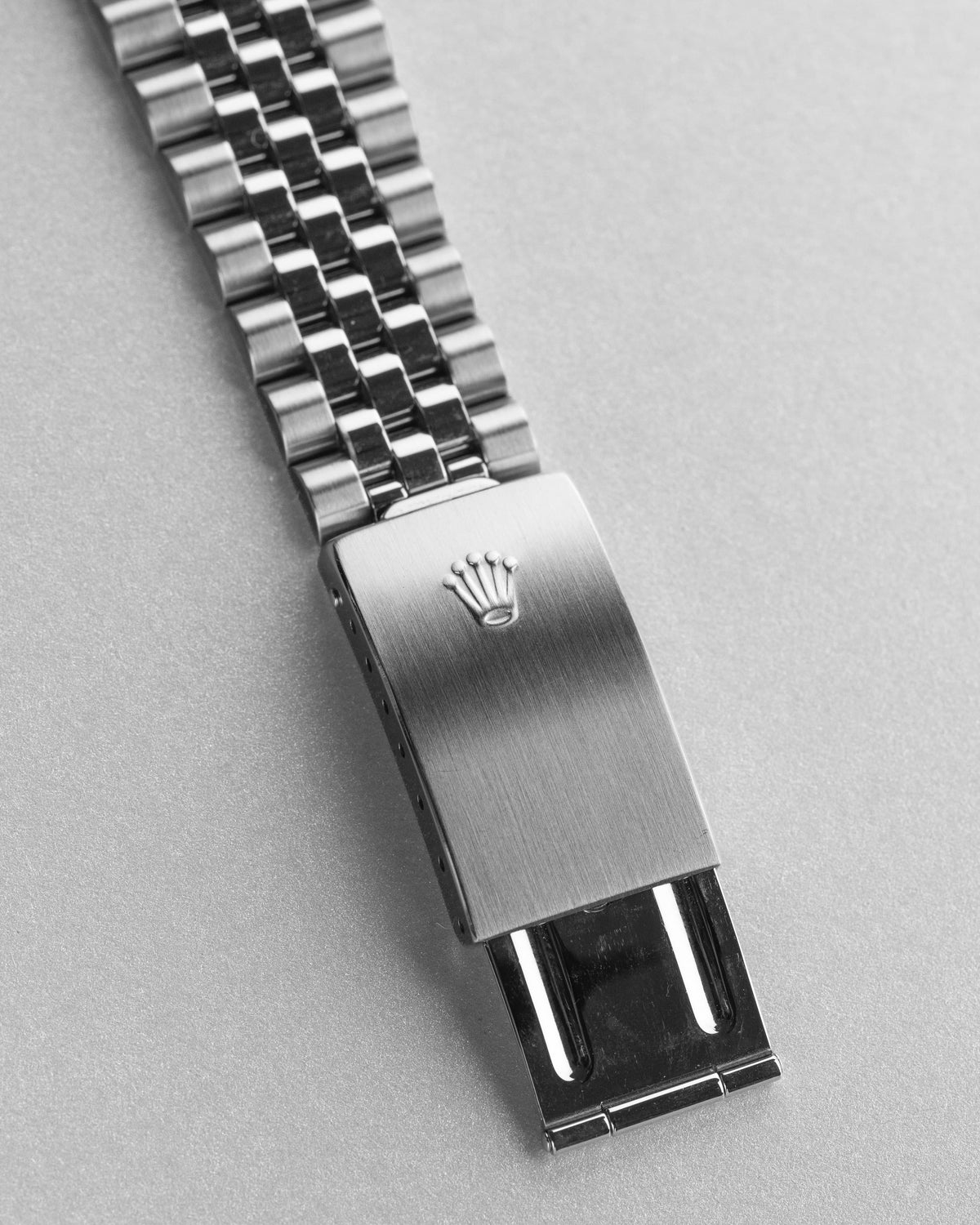 SE66 Rolex Datejust réf. 16200 de 2000 en acier – Cadran Bleu - Buckle Outside