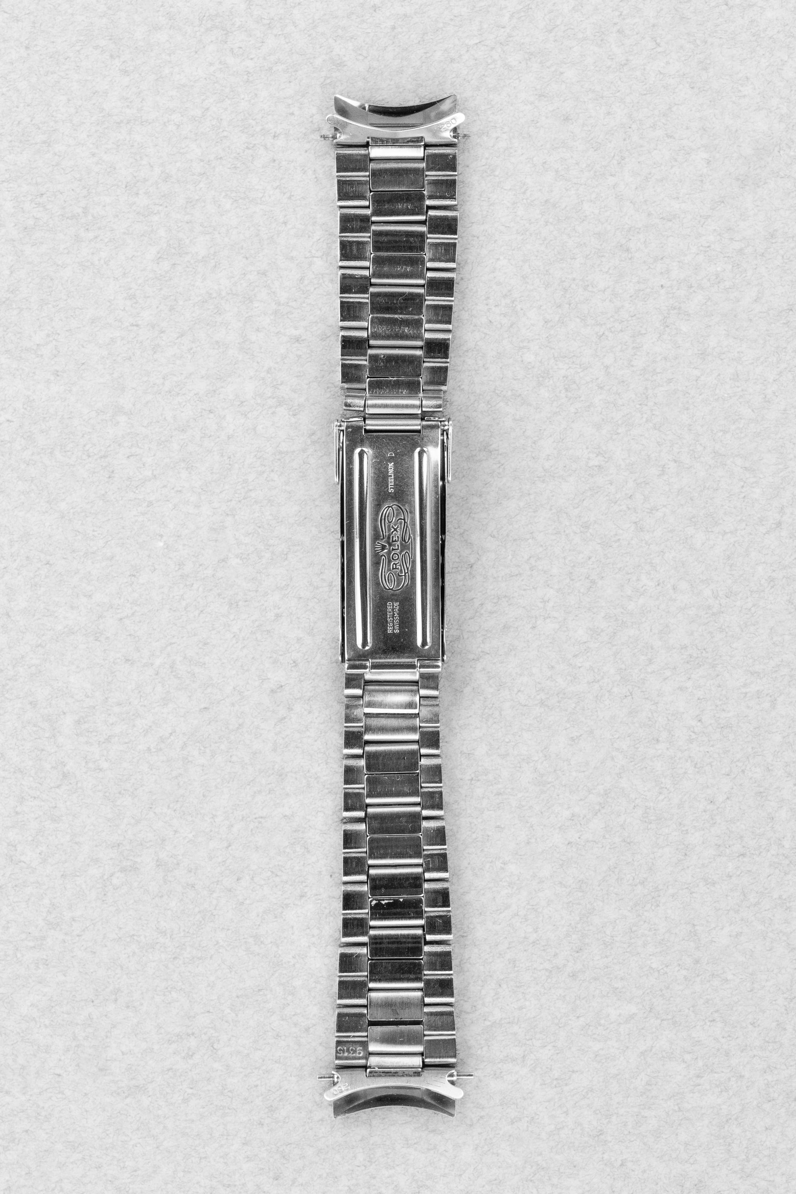 SW34 Rolex Submariner ref. 5513 «Meters First Zinc Sulfide» من عام 1966 - السوار من الخلف
