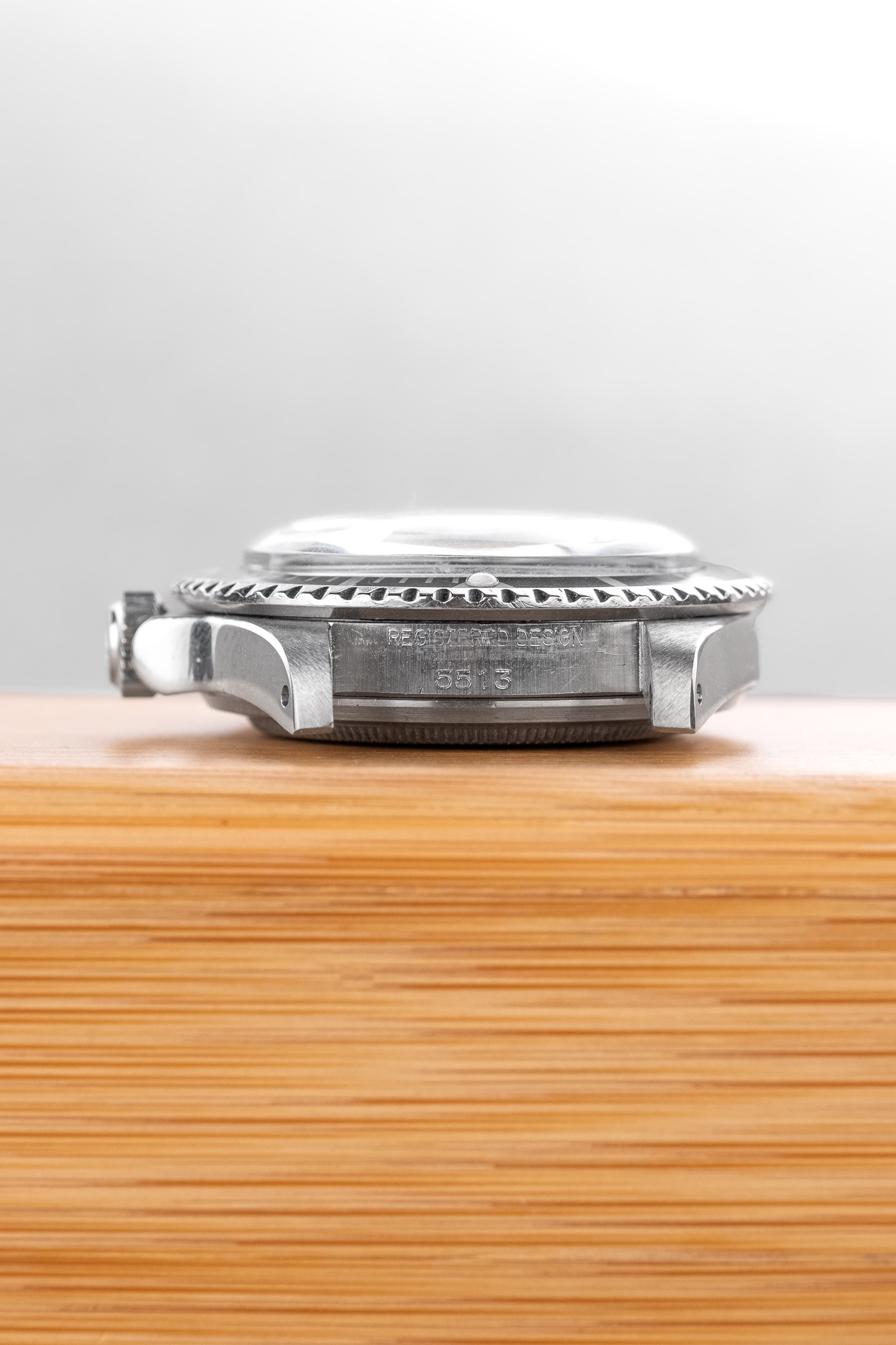 SW34 Rolex Submariner ref. 5513 «Meters First Zinc Sulfide» من عام 1966 - القرون – المرجع