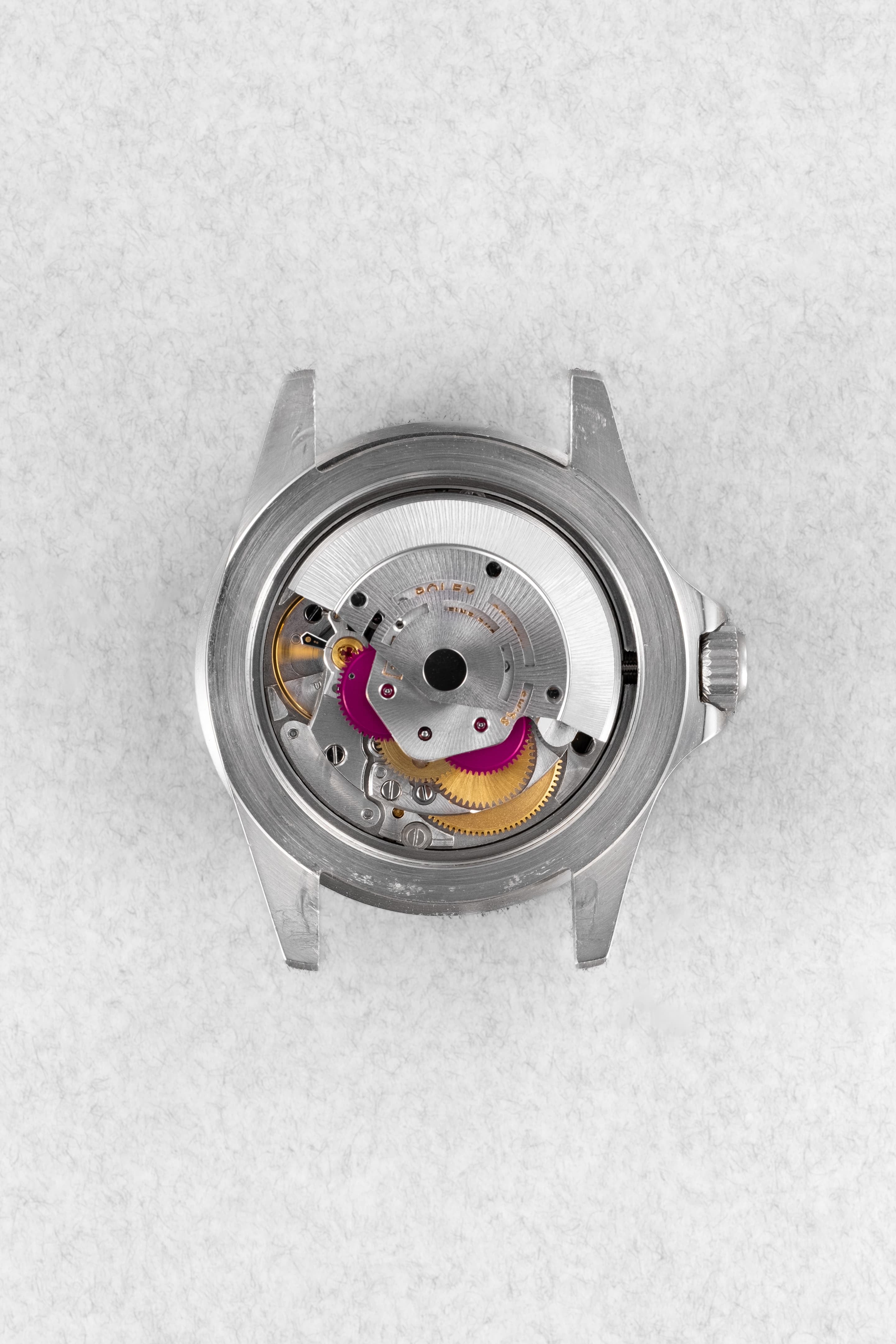 SW34 Rolex Submariner ref. 5513 «Meters First Zinc Sulfide» من عام 1966 - الحركة