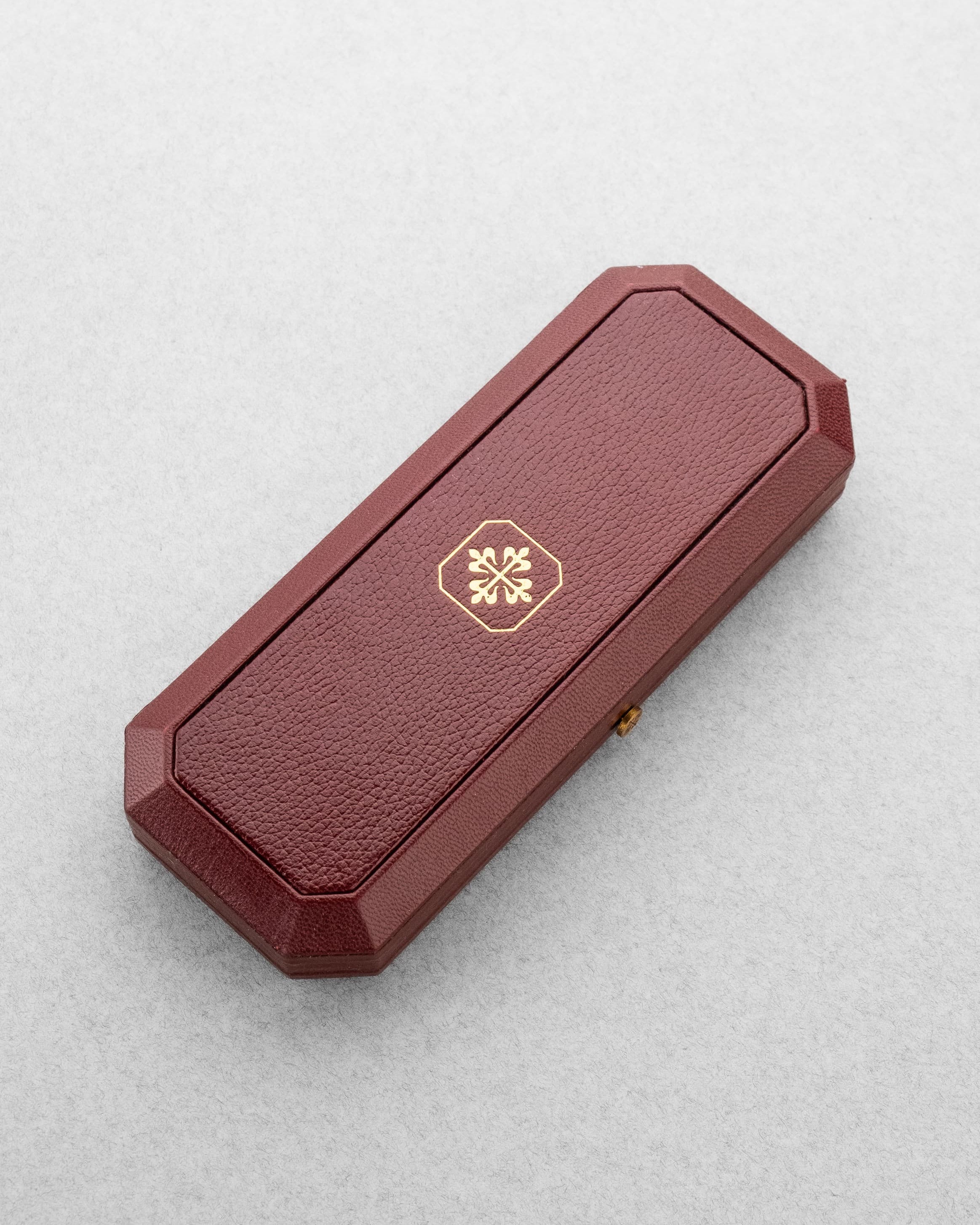 SZRR Superbe Patek Philippe Ellipse d'Or « Jumbo » réf. 3738 Automatique Sigma, Full Set, Cal. 240 Micro-Rotor - Box