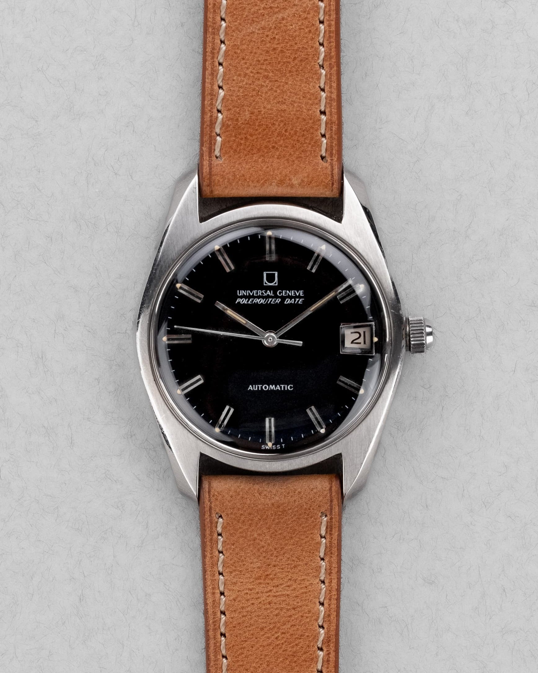 UQWJ Universal Genève Polerouter Date Micro-Rotor réf. 869115/06 de 1966-1967 - Front