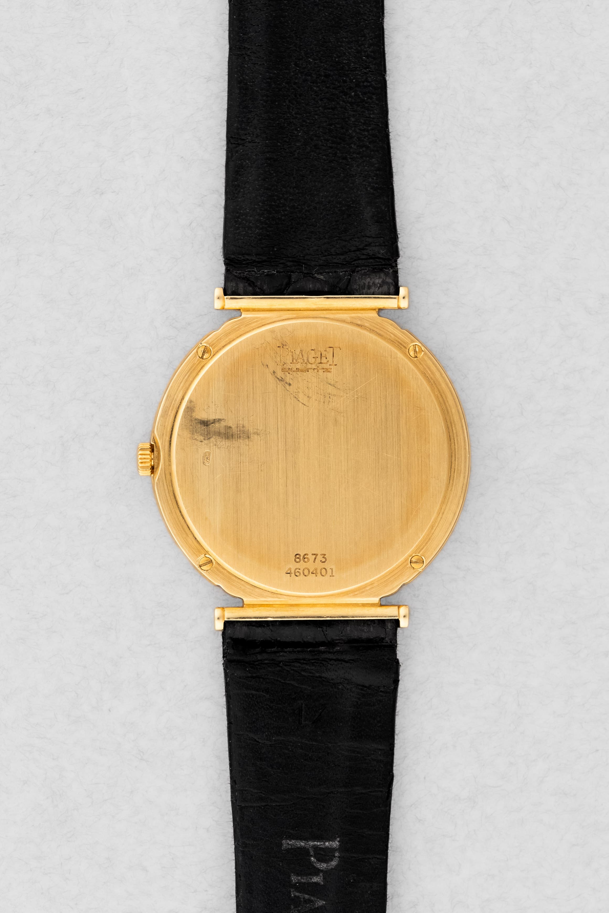 UQYY Piaget Polo « Medium » de 1ère génération en or jaune et cadran en Onyx noir, réf. 8673, circa 1980 - Back