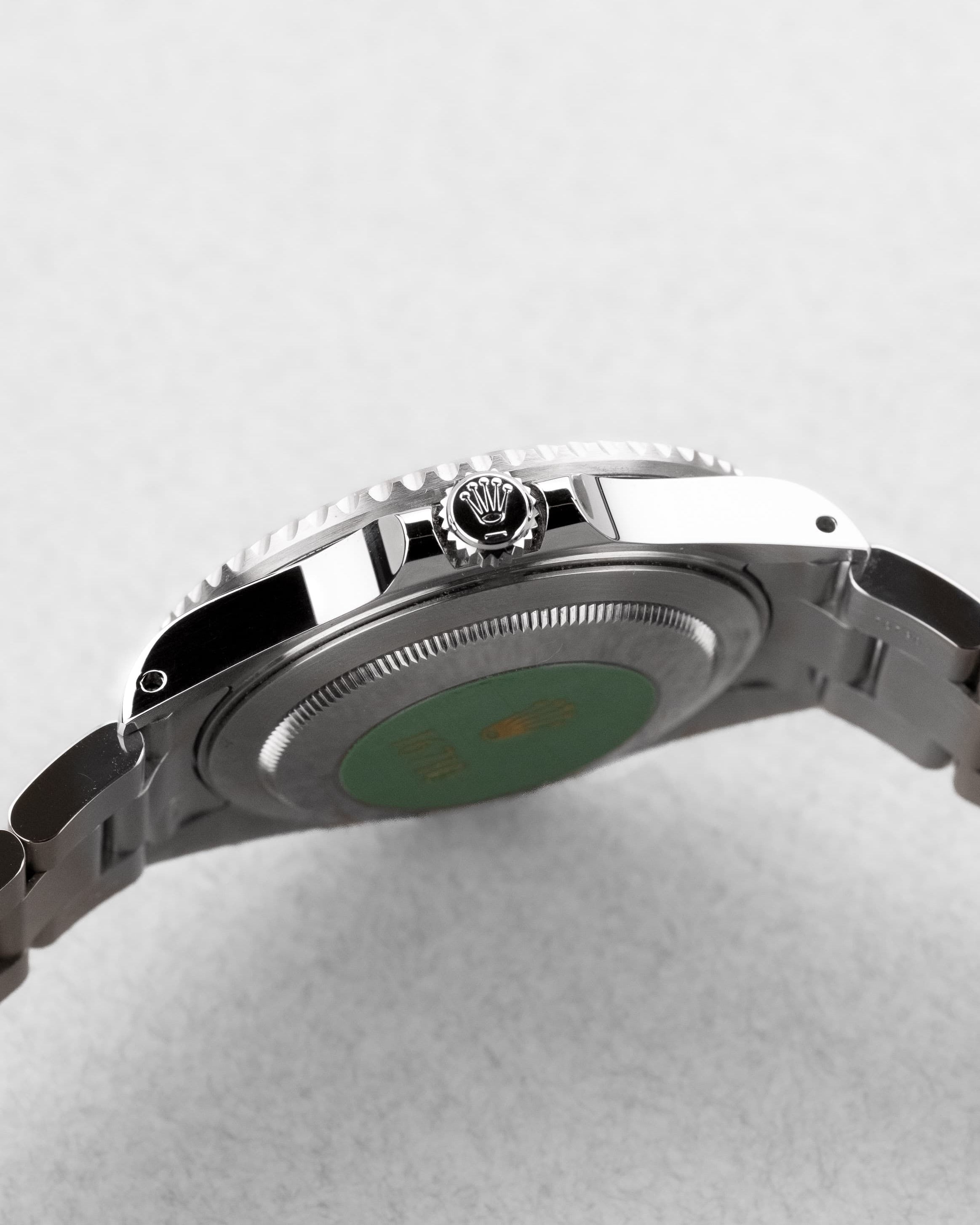 UXPY Rolex GMT-Master II réf. 16710 « Pepsi » de 2000-2001 – Parfaite et Full Set - Left side