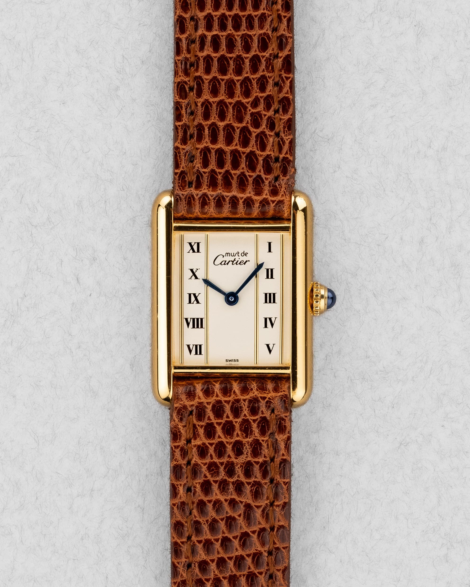 VF5Q Cartier Tank Must Quartz Lady « White Roman Columns » - Front