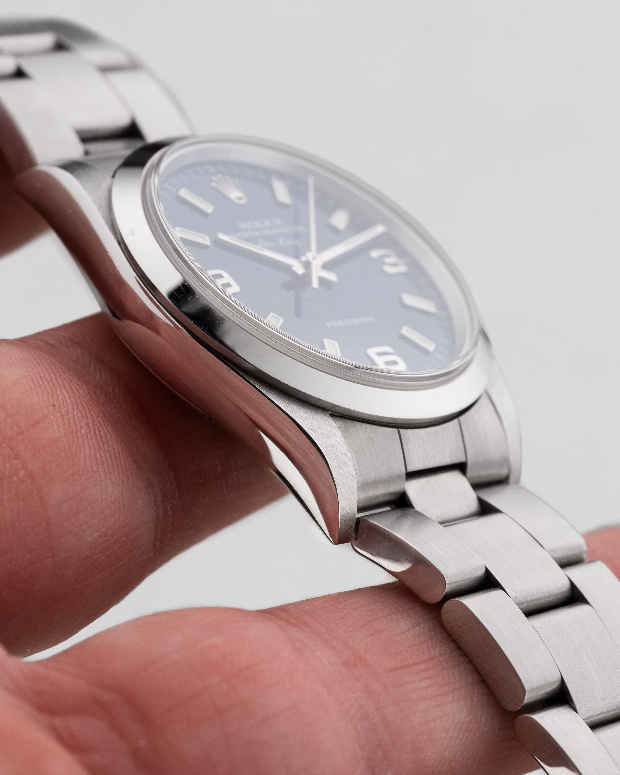 VKYF Rolex Air-King réf. 14000 de 1999 – Cadran bleu « Explorer 3-6-9 » - Left side