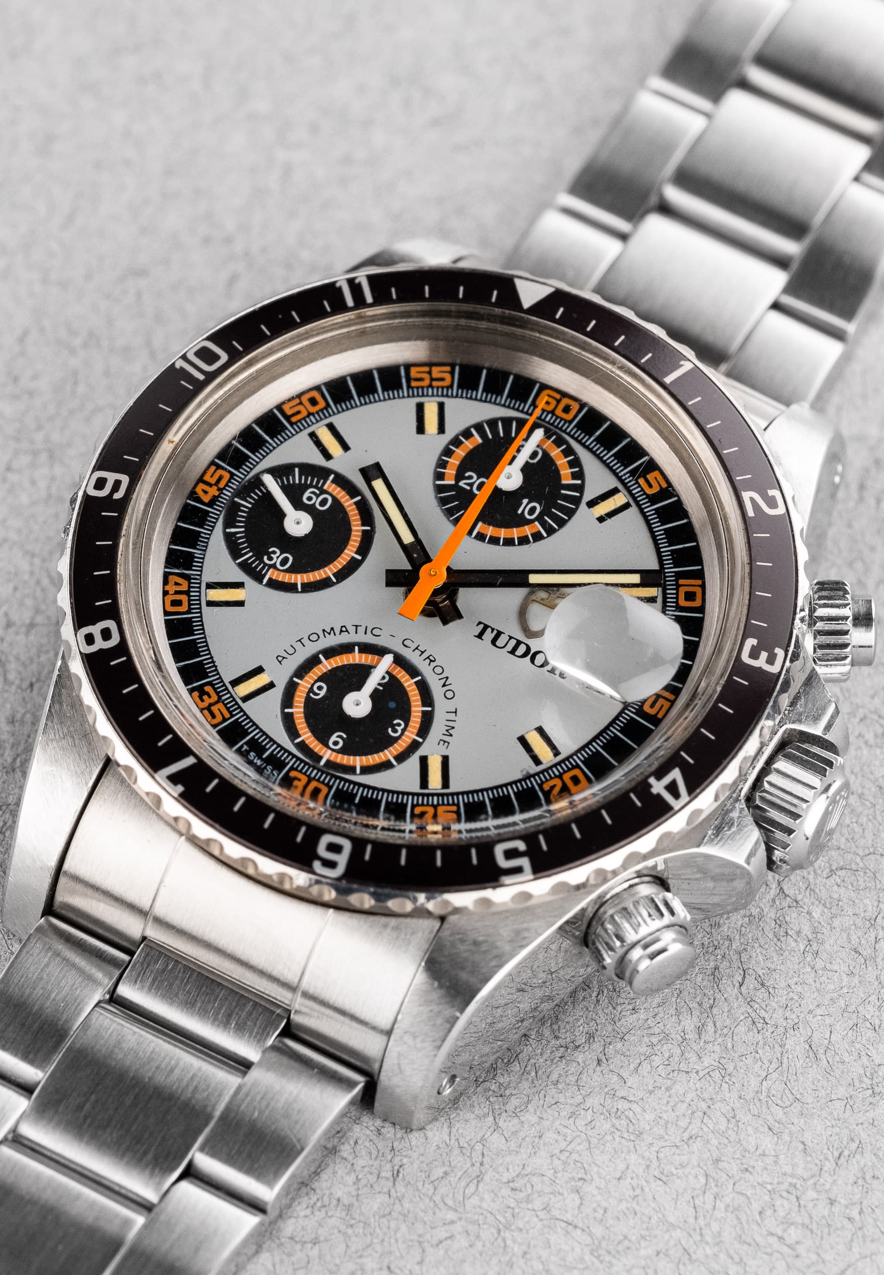 VPY2 Rare Tudor 94210 « Big Block Monte-Carlo » de 1988 – Jamais polie ! - Three Quarters