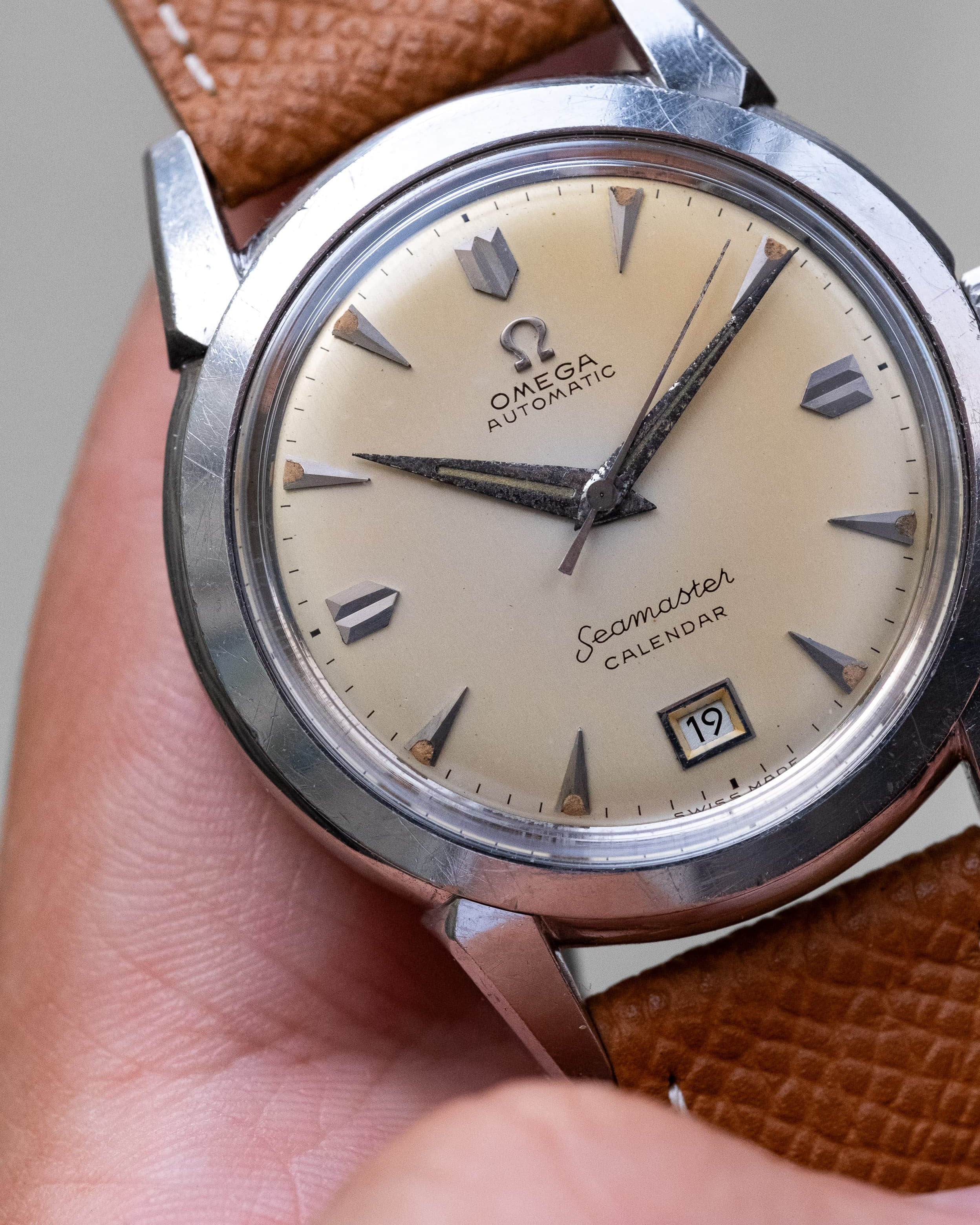VUNG Superbe Omega Seamaster Calendar réf. 2627-5 SC de 1ère génération, produite en 1952 - Dial