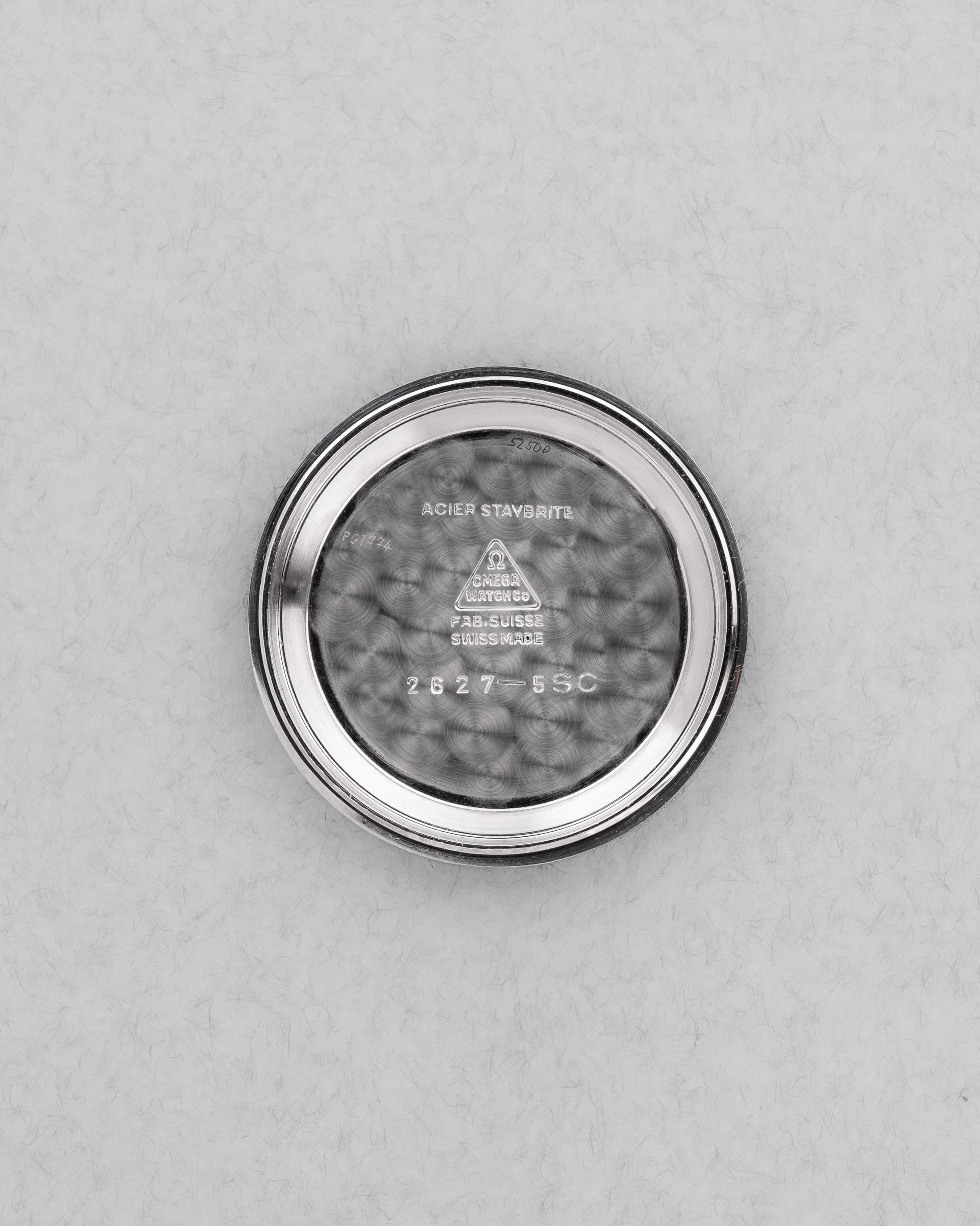 VUNG Superbe Omega Seamaster Calendar réf. 2627-5 SC de 1ère génération, produite en 1952 - Inside case back