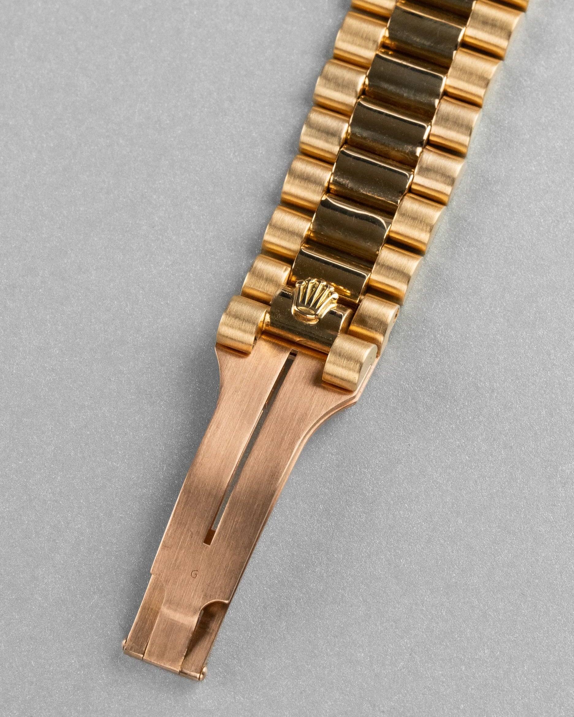 WJ8H Superba Rolex Datejust ref. 16018 in oro giallo del 1983 – Quadrante Onyx «SWISS Only» - Fibbia esterno